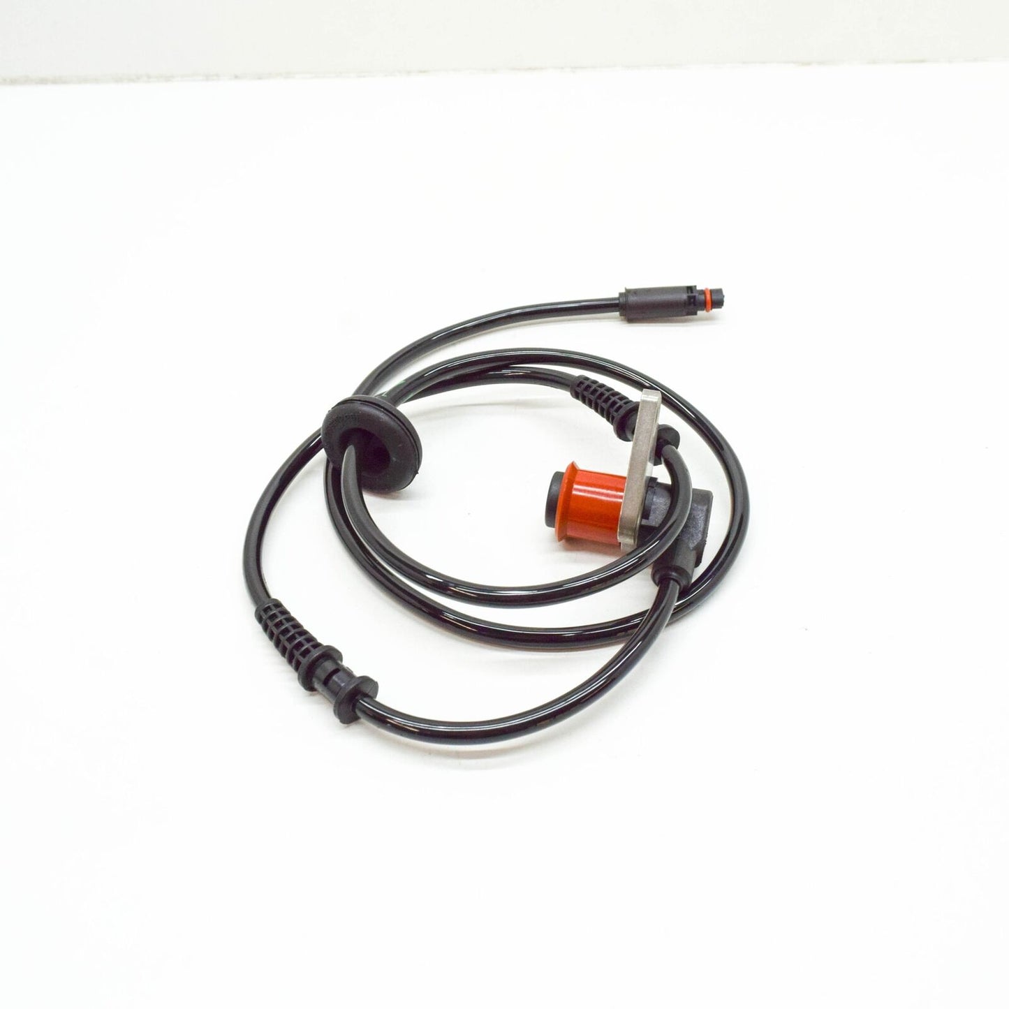 NEW MERCEDES-BENZ C W202 FRONT LEFT SPEED SENSOR SENDER UNIT A2025401717