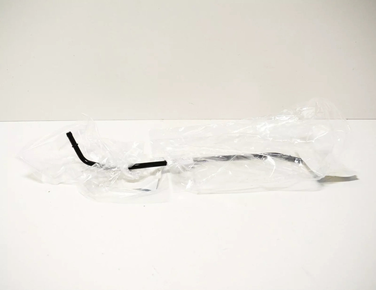 NEW BMW 3 E36 FUEL FEED LINE PIPE 16121182864 316 I 16121182864 ORIGINAL