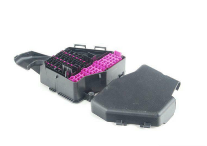 NEW AUDI A4 B7 FUSE HOLDER LHD 8D1941824 ORIGINAL