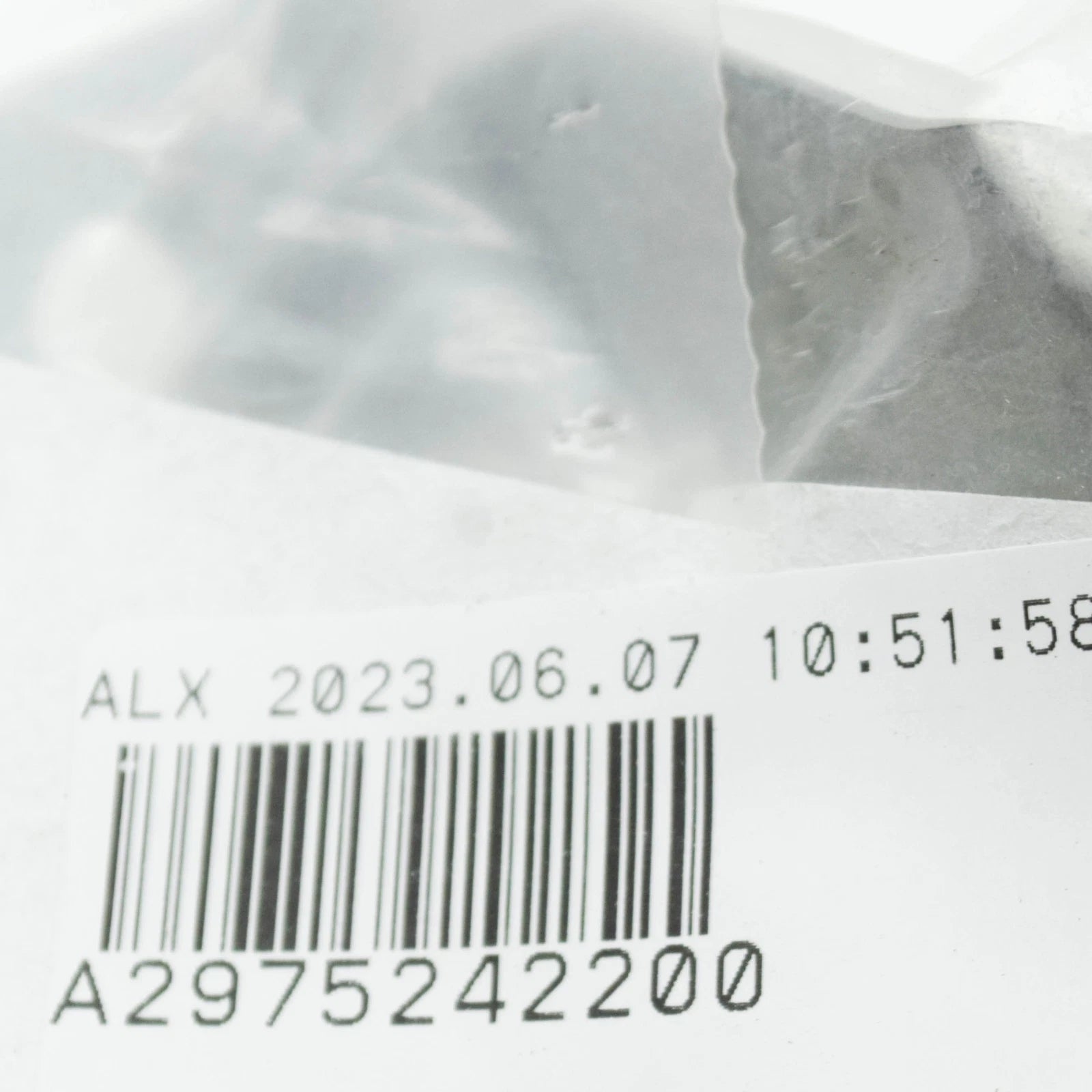 NEW MB EQS V297 RIGHT ENGINE COMPARTMENT LINIG BRACKET A2975242200 ORIGINAL