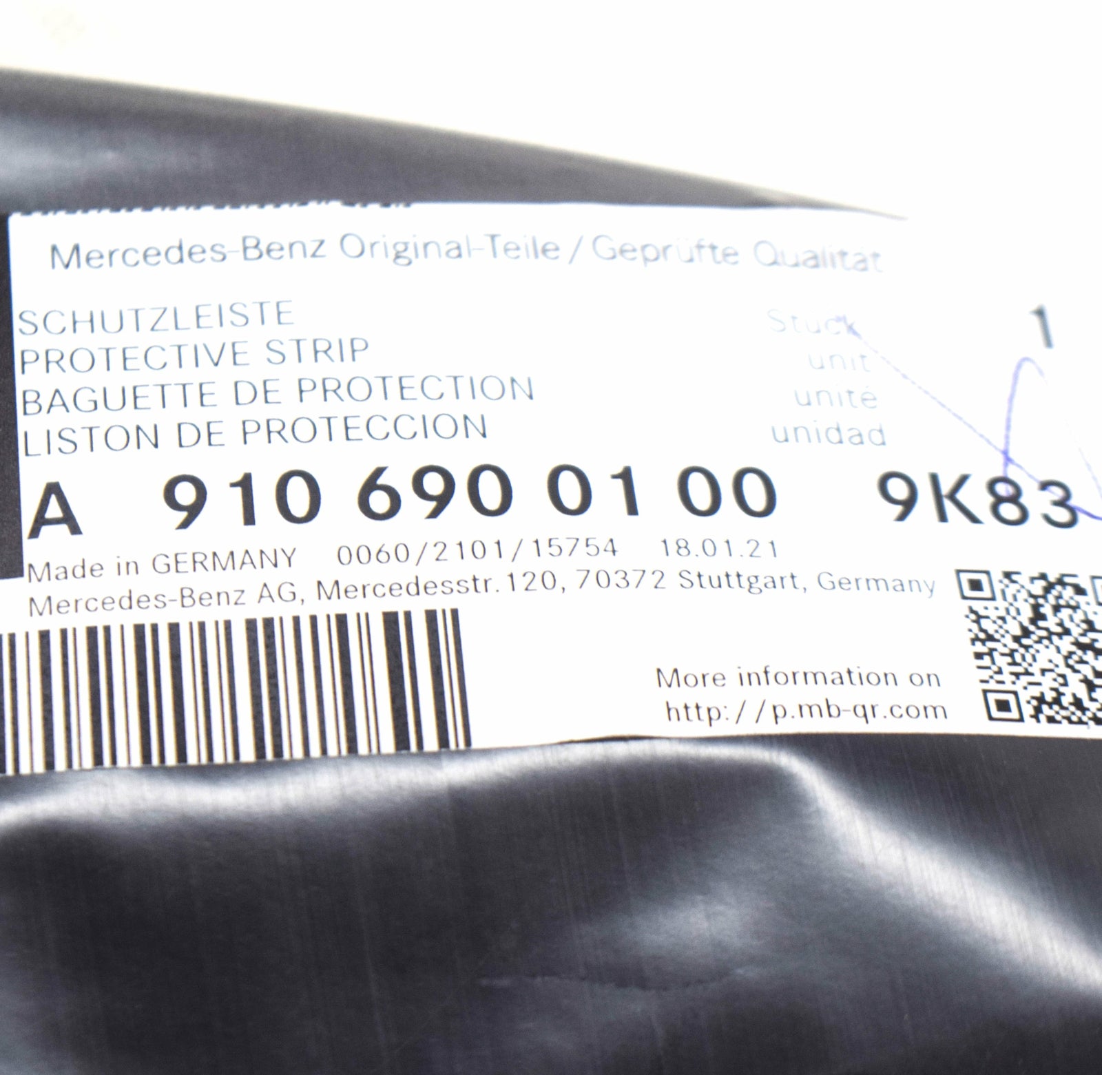 NEW MB 907 FRONT RIGHT FENDER WHEEL PROTECTIVE A91069001009K83 ORIGINAL