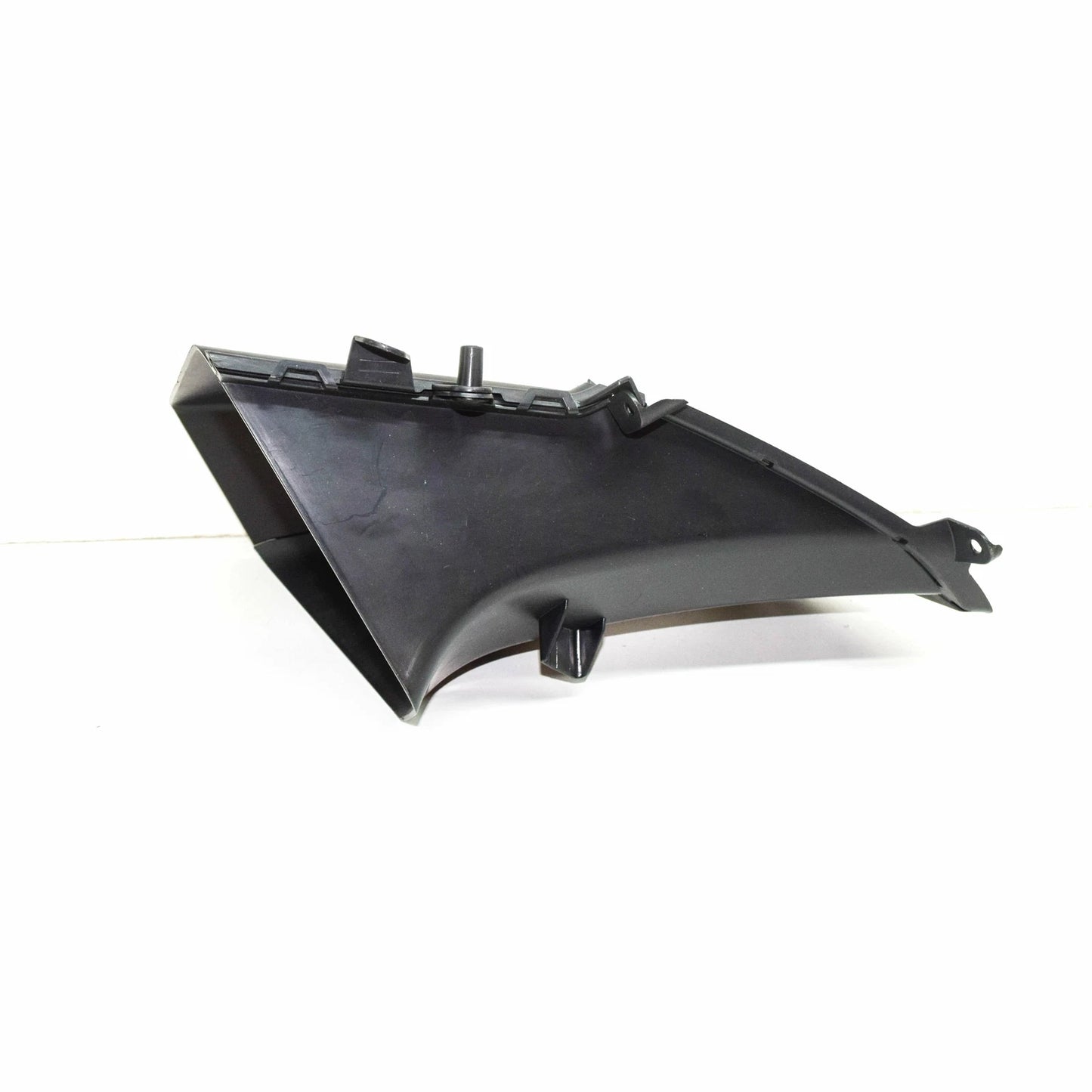 NEW VW GOLF MK7 FRONT RIGHT AIR GUIDE CHANNEL 5G08074069B9