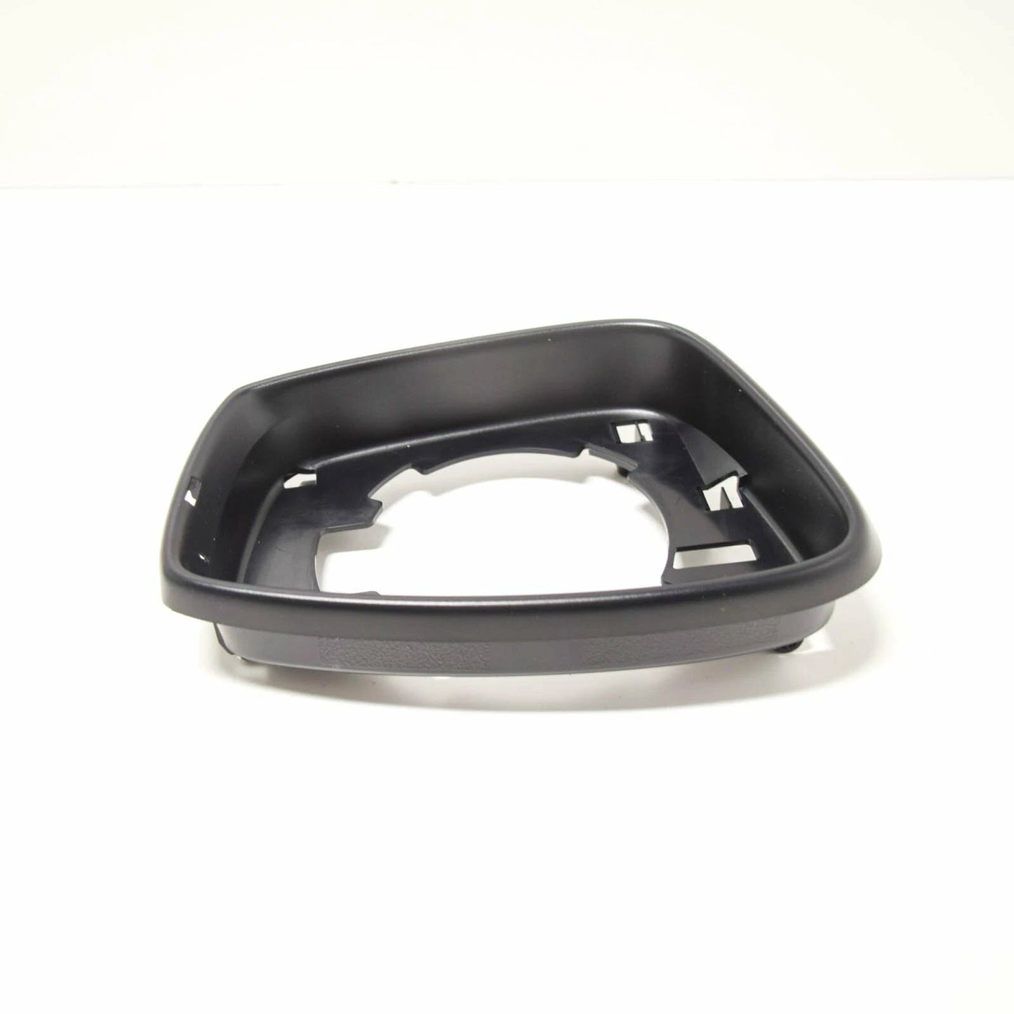 NEW VOLKSWAGEN JETTA MK6 RIGHT SIDE MIRROR INNER FRAME TRIM 5C6857602A