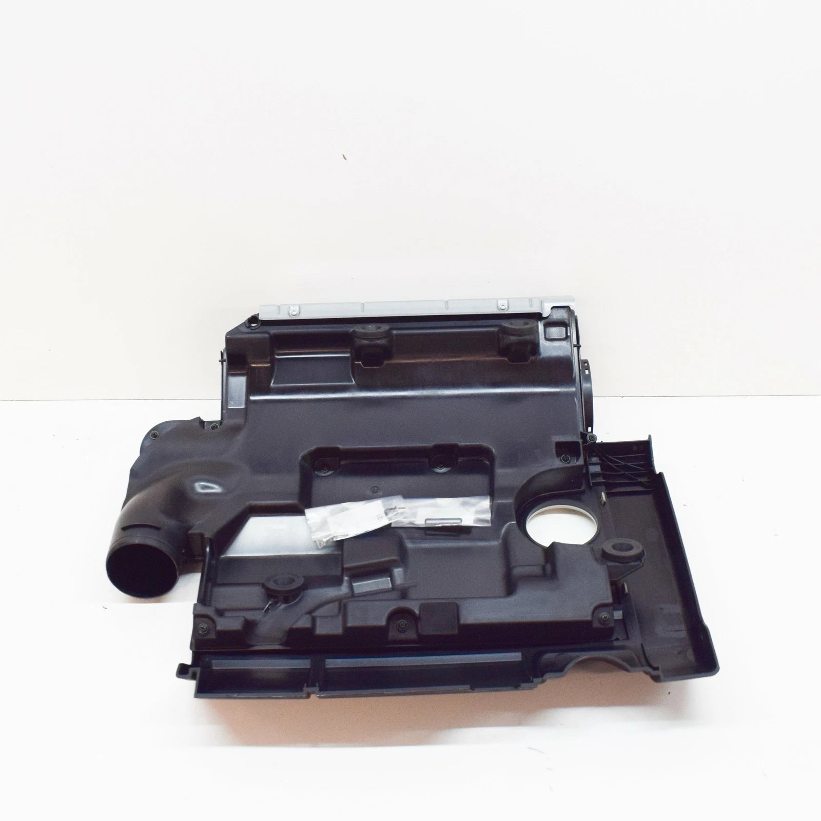 NEW AUDI A3 SPORTBACK 8P ENGINE COVER 06F133837AF ORIGINAL