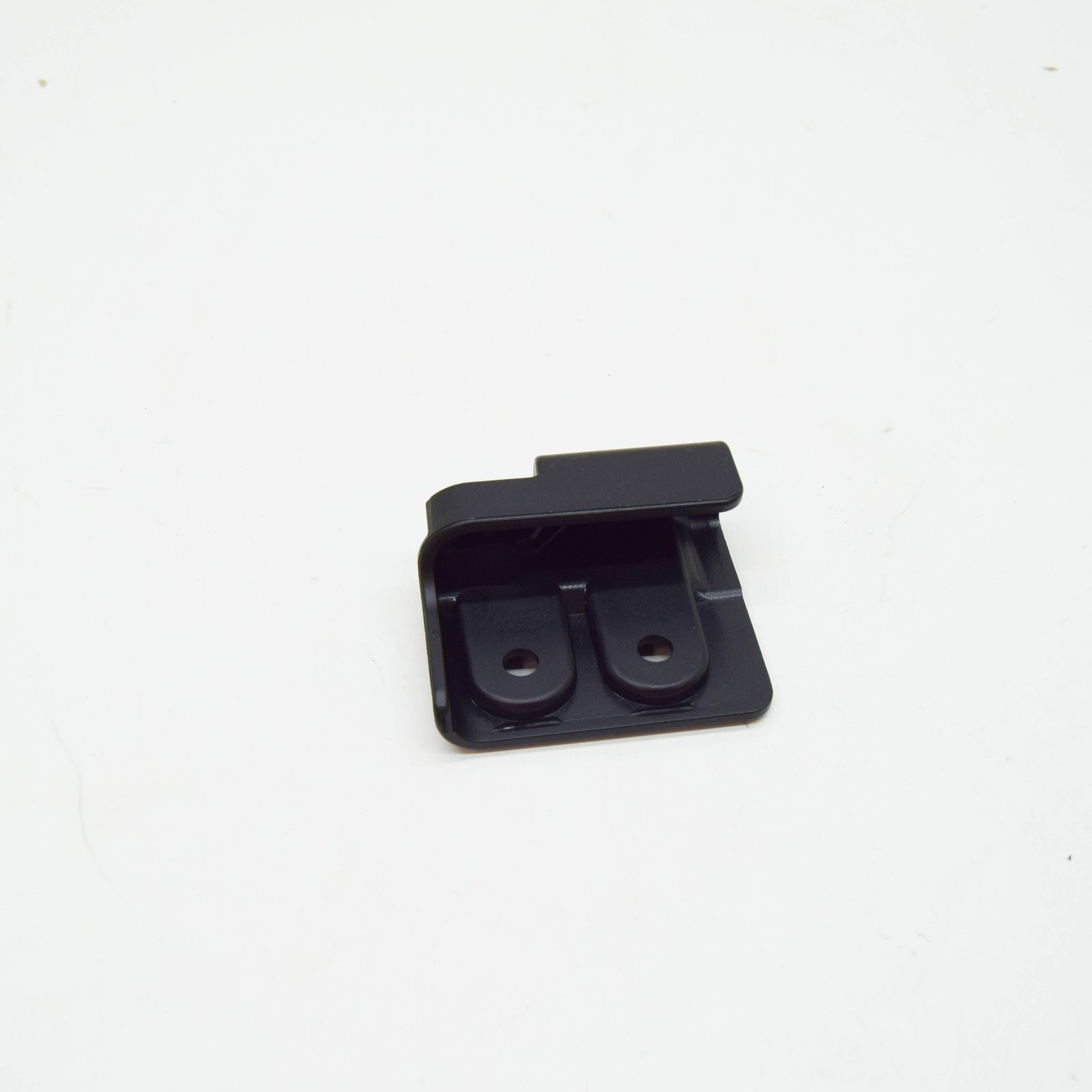 NEW MB E S212 LOAD COMPARTMENT FLOOR RIGHT BEARING PLATE A21268403279051
