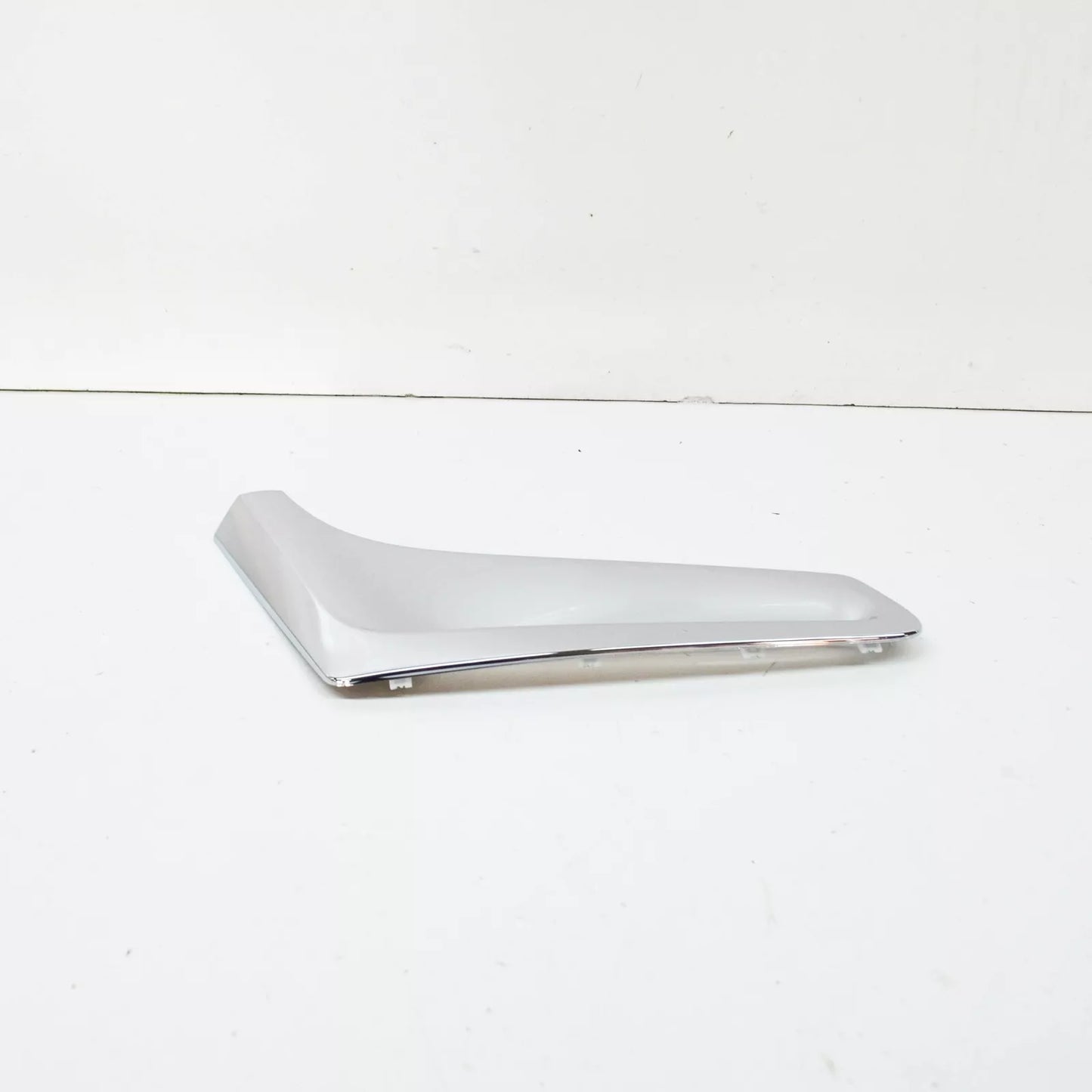 NEW BMW 7 G11 RIGHT WING FENDER AIR VENT 51747347378 7347378 2016 ORIGINAL