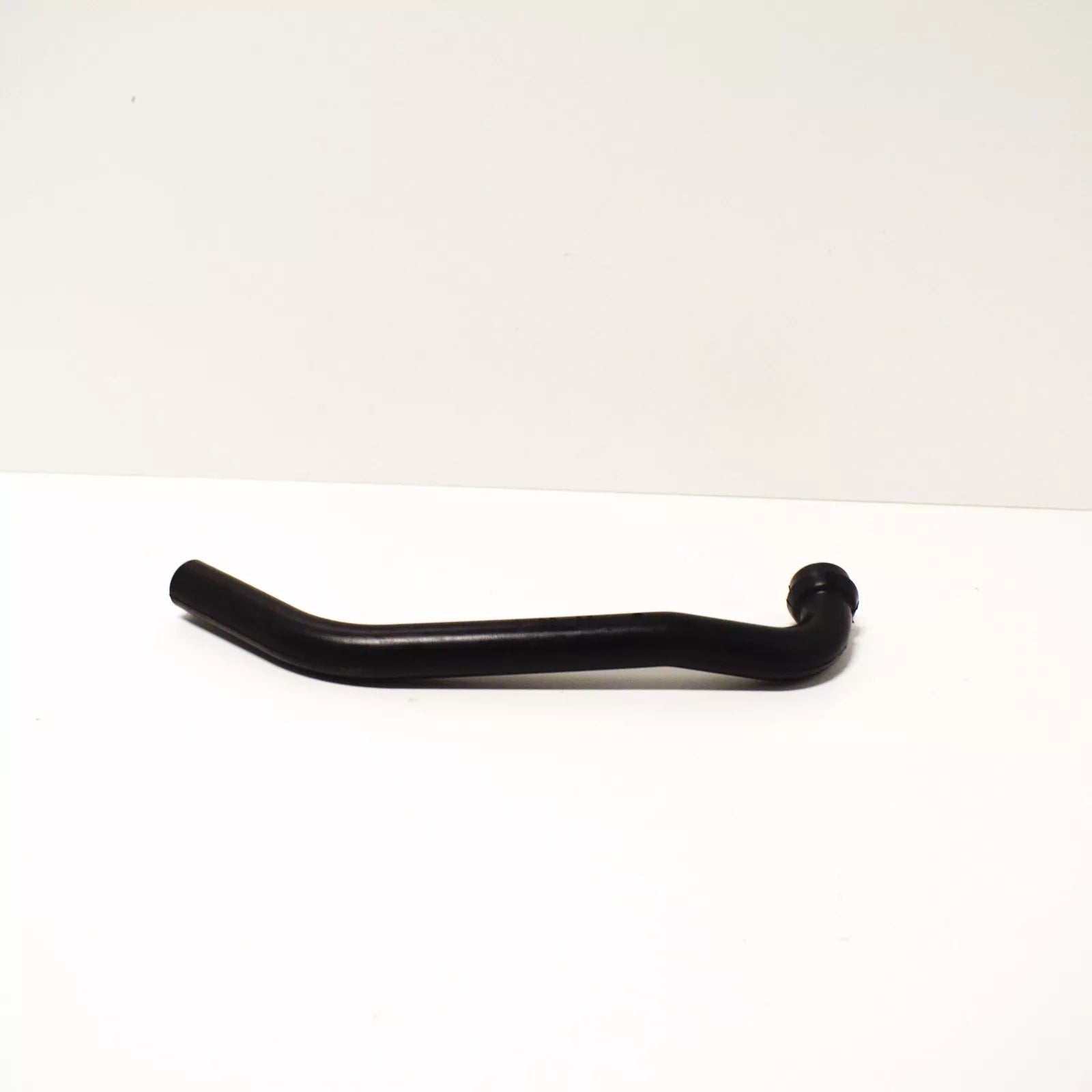 NEW BMW 3 E36 2.5I IDLE CONTROL VALVE HOSE 13411738186 ORIGINAL