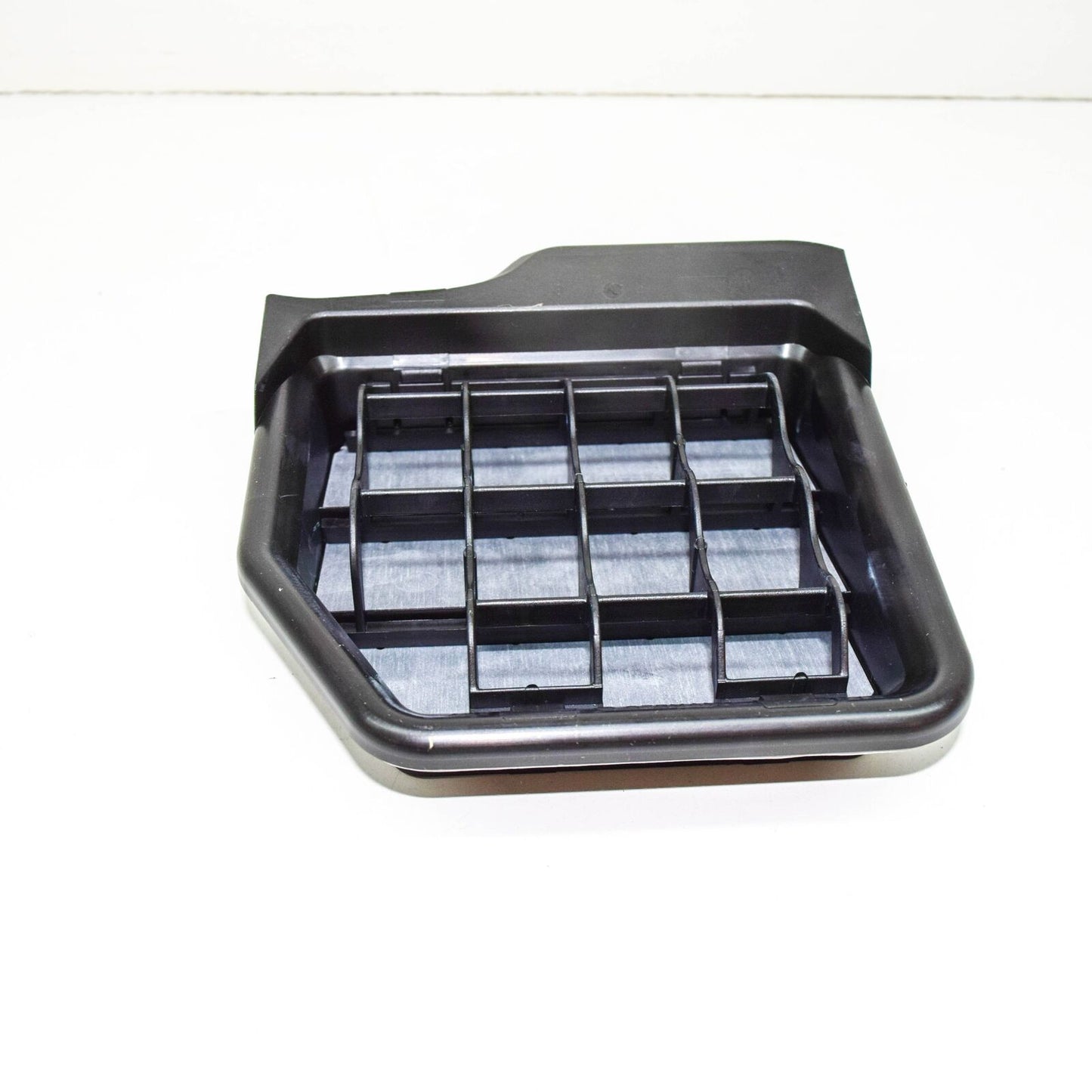 NEW VOLKSWAGEN GOLF MK5 REAR LEFT BODY VENT GRILLE 1K0819465B ORIGINAL