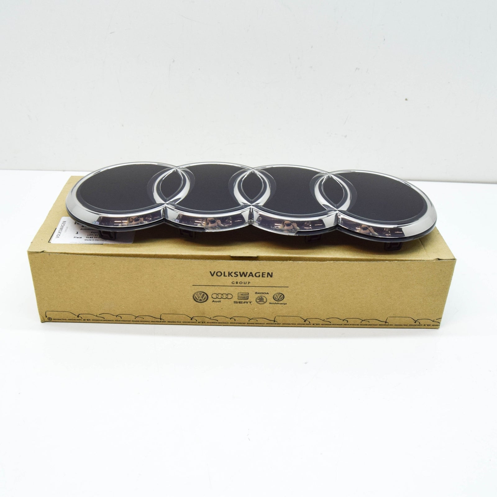 NEW AUDI Q4 E-TRON FRONT BUMPER RADIATOR GRILLE BADGE 89A8536052ZZ ORIGINAL
