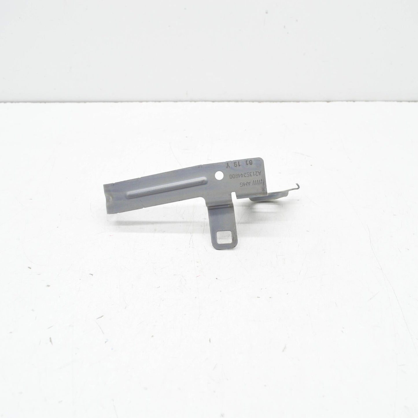 NEW MERCEDES-BENZ E W213 FRONT RIGHT ENGINE LINING BRACKET A2135244800 ORIGINAL