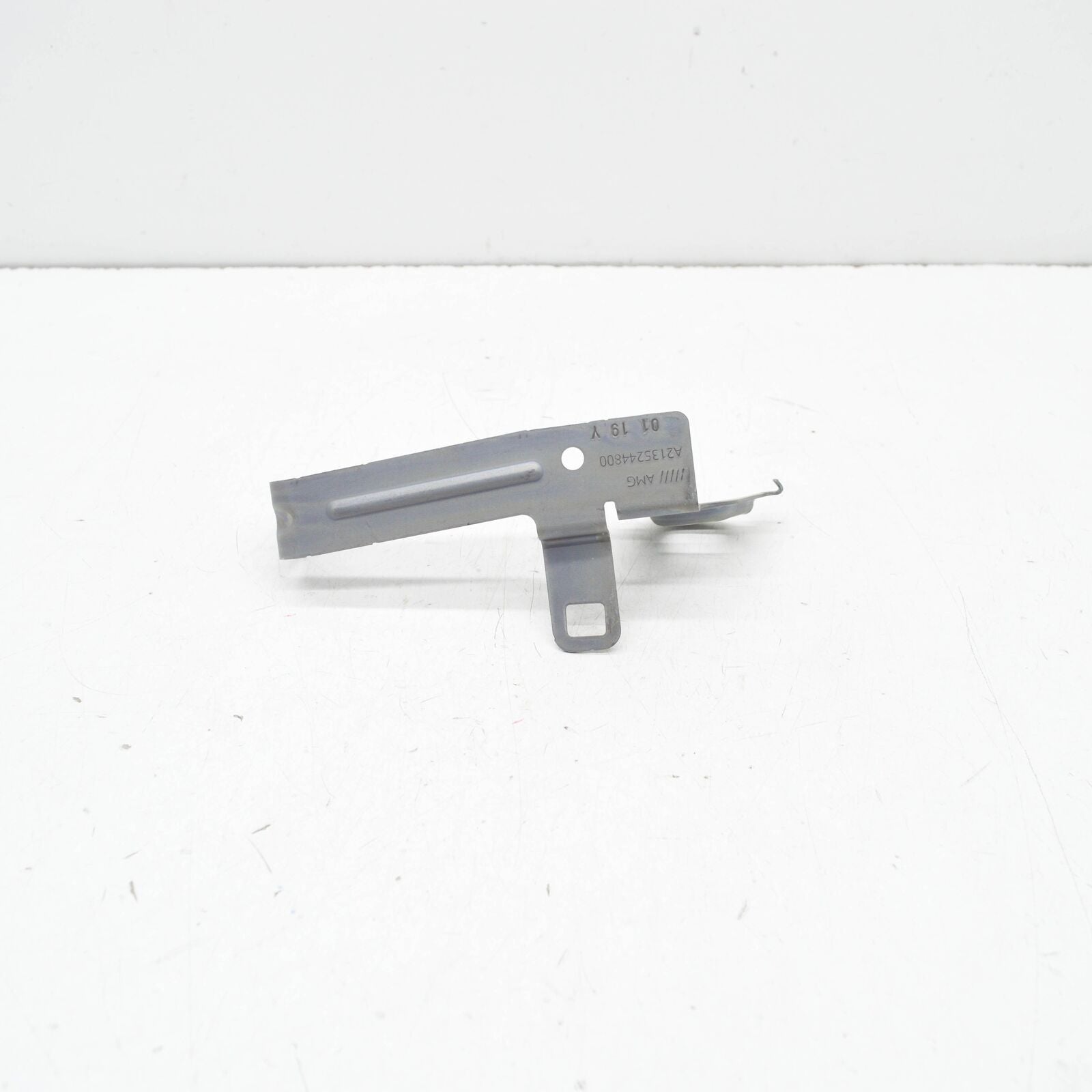 NEW MERCEDES-BENZ E W213 FRONT RIGHT ENGINE LINING BRACKET A2135244800 ORIGINAL