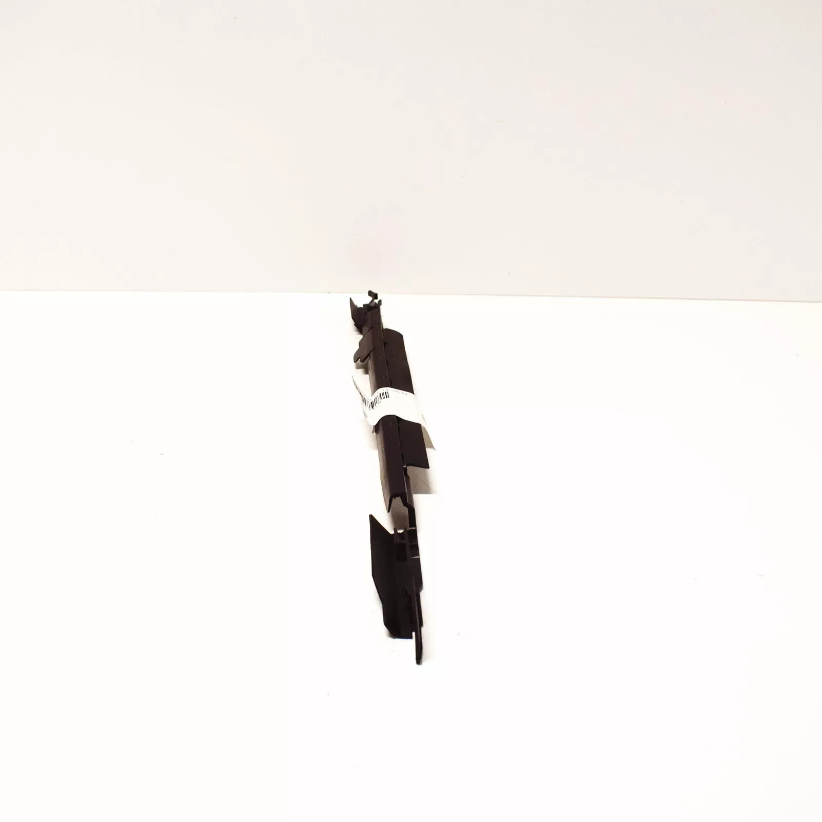 NEW VOLKSWAGEN GOLF MK7 LEFT RADIATOR SEALING STRIP 5G0121331H ORIGINAL