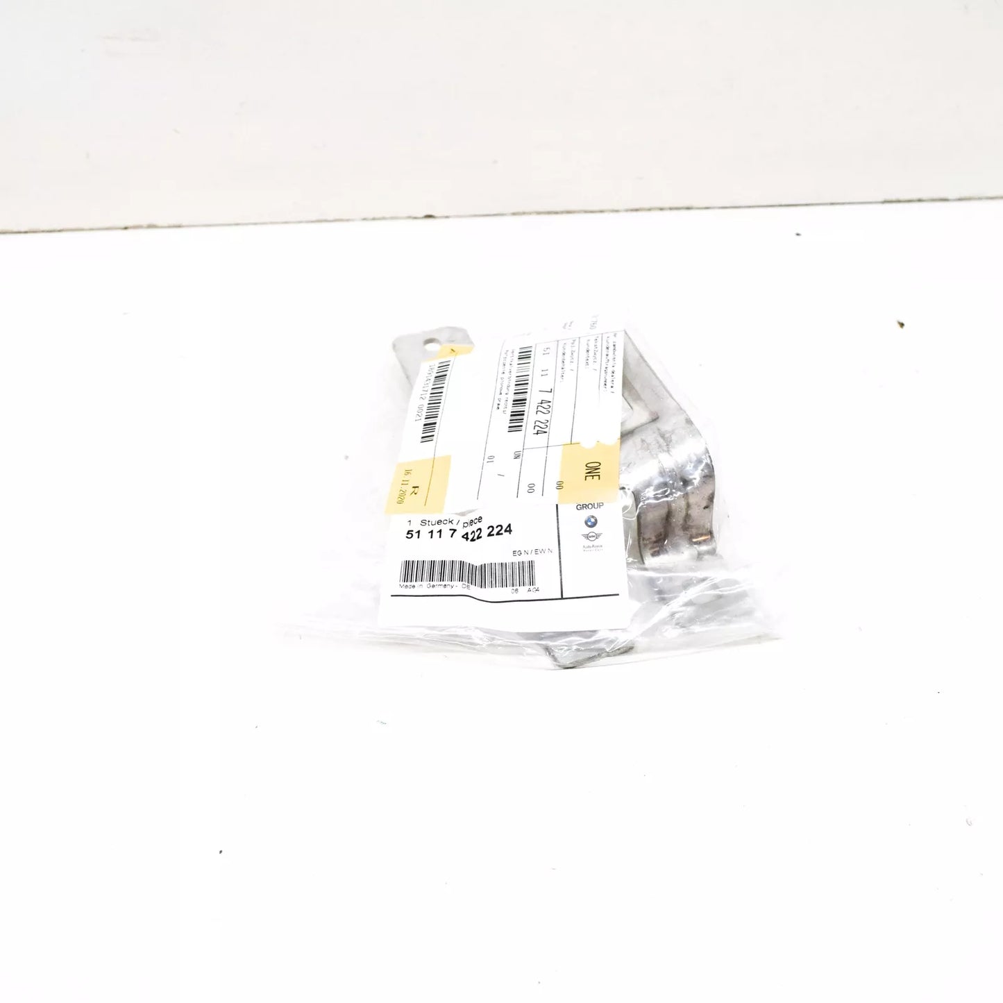 NEW BMW 3 G20 G21 FRONT BUMPER RIGHT MOUNT VERTICAL CONNECTION 7422224 ORIGINAL