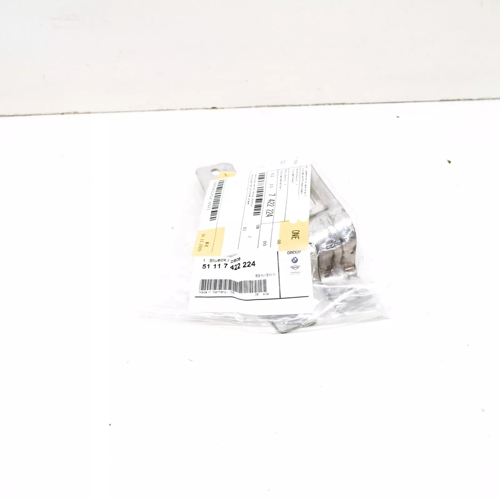 NEW BMW 3 G20 G21 FRONT BUMPER RIGHT MOUNT VERTICAL CONNECTION 7422224 ORIGINAL