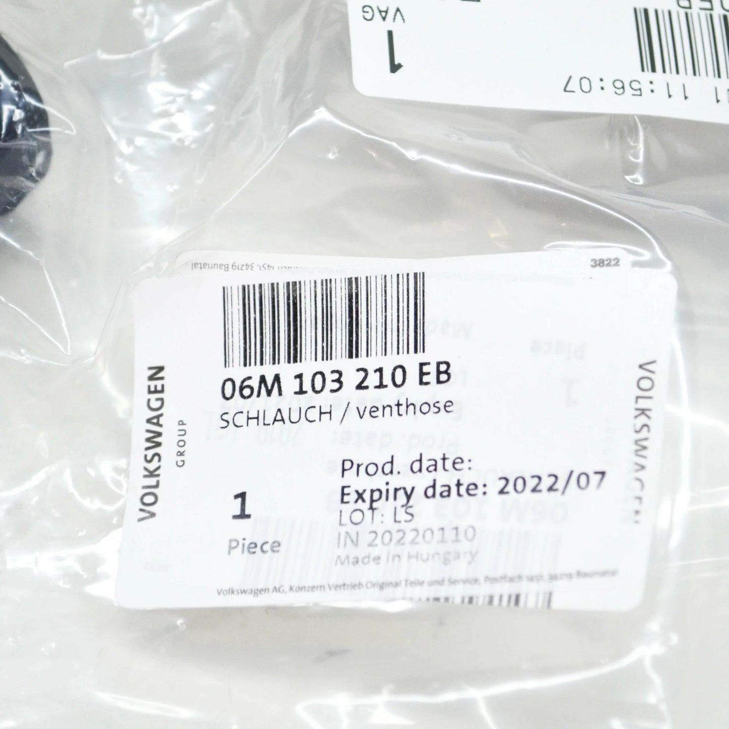 NEW AUDI A4 B9 ENGINE VENT PIPE HOSE 06M103210EB OEM