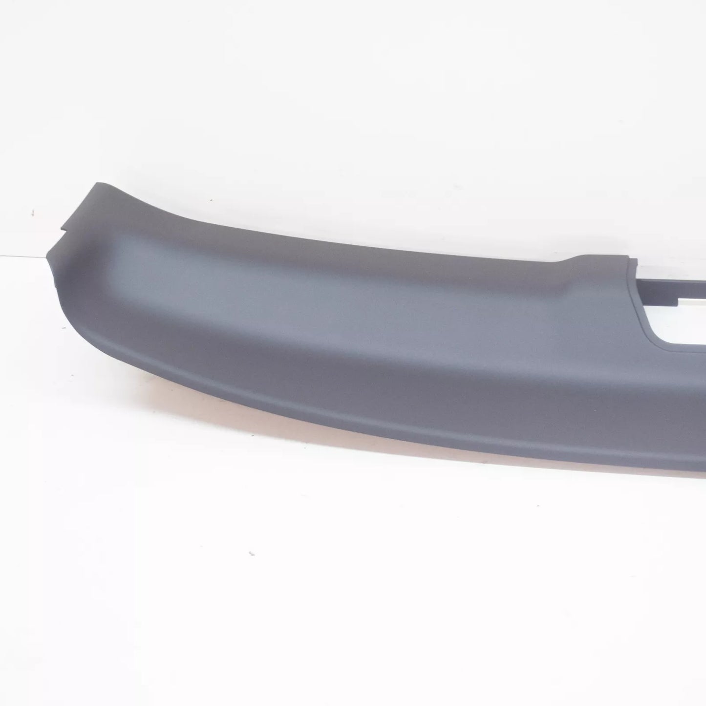 NEW BMW Z4 E85 WINDSHIELD FRAME COVER 54317056282 7056282 ORIGINAL