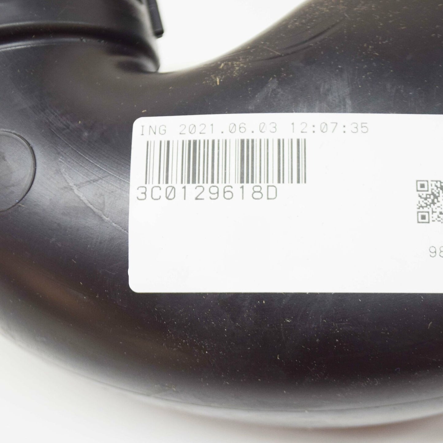 NEW VOLKSWAGEN PASSAT B6 INTAKE AIR DUCT 3C0129618D ORIGINAL