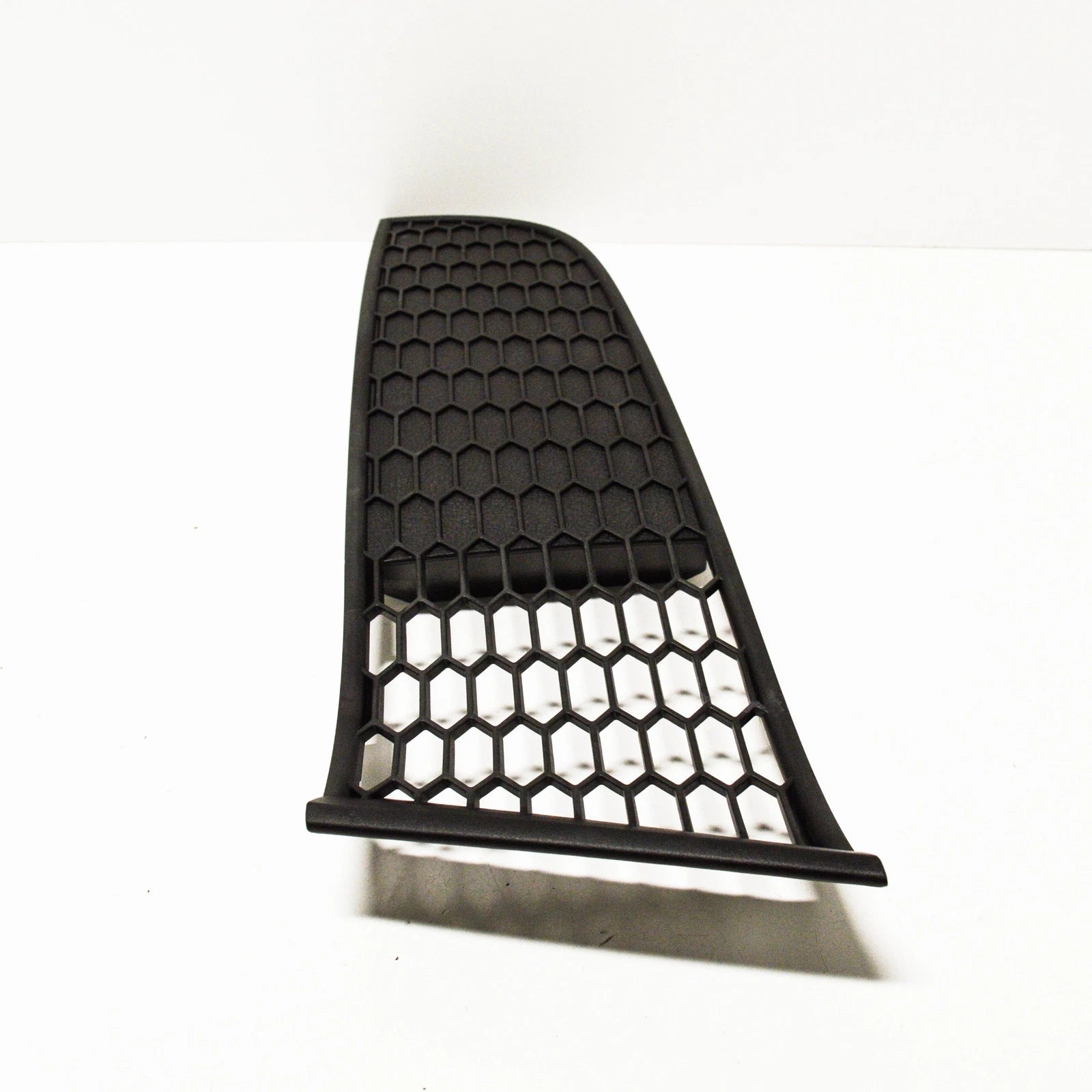 NEW BMW 7 F01 FRONT M BUMPER LEFT LOWER GRILLE 51117903675 7903675 2015 ORIGINAL