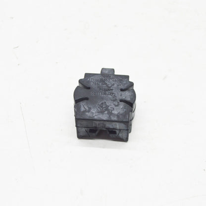 NEW BMW X5 E70 RADIATOR RUBBER MOUNTING 17117553480 ORIGINAL