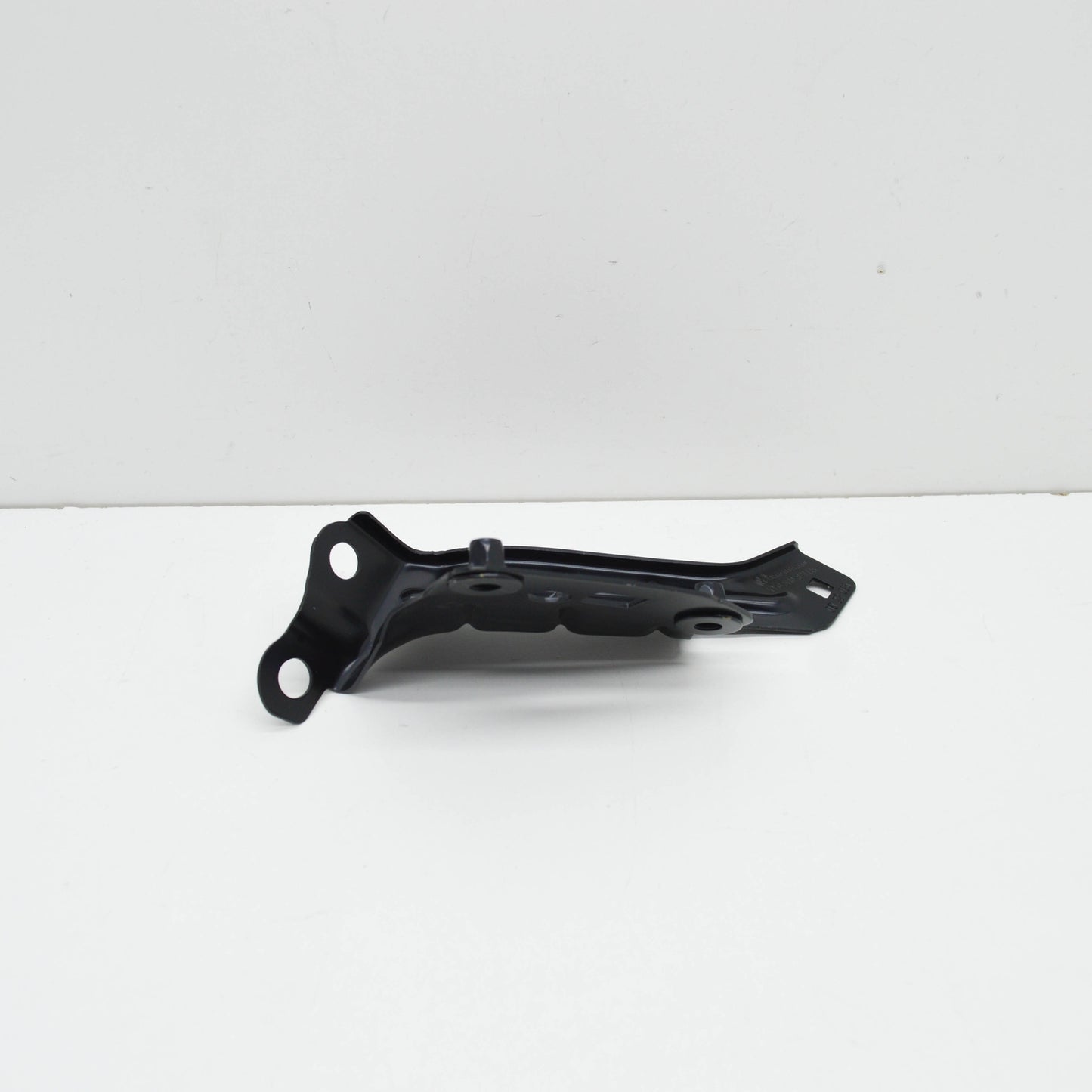 NEW VOLKSWAGEN GOLF MK8 CD FRONT LEFT FENDER HOLDER 5H0821135 ORIGINAL