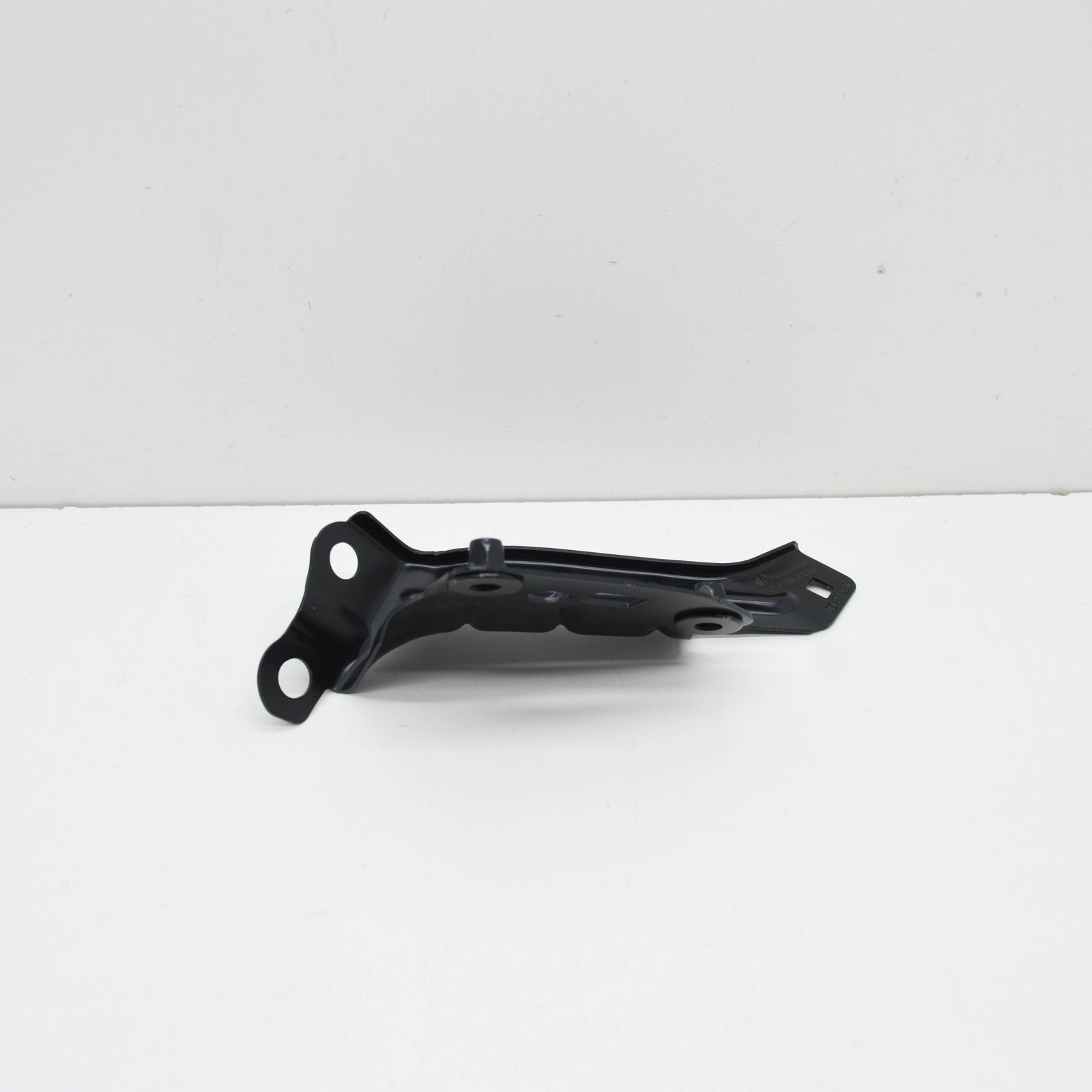 NEW VOLKSWAGEN GOLF MK8 CD FRONT LEFT FENDER HOLDER 5H0821135 ORIGINAL