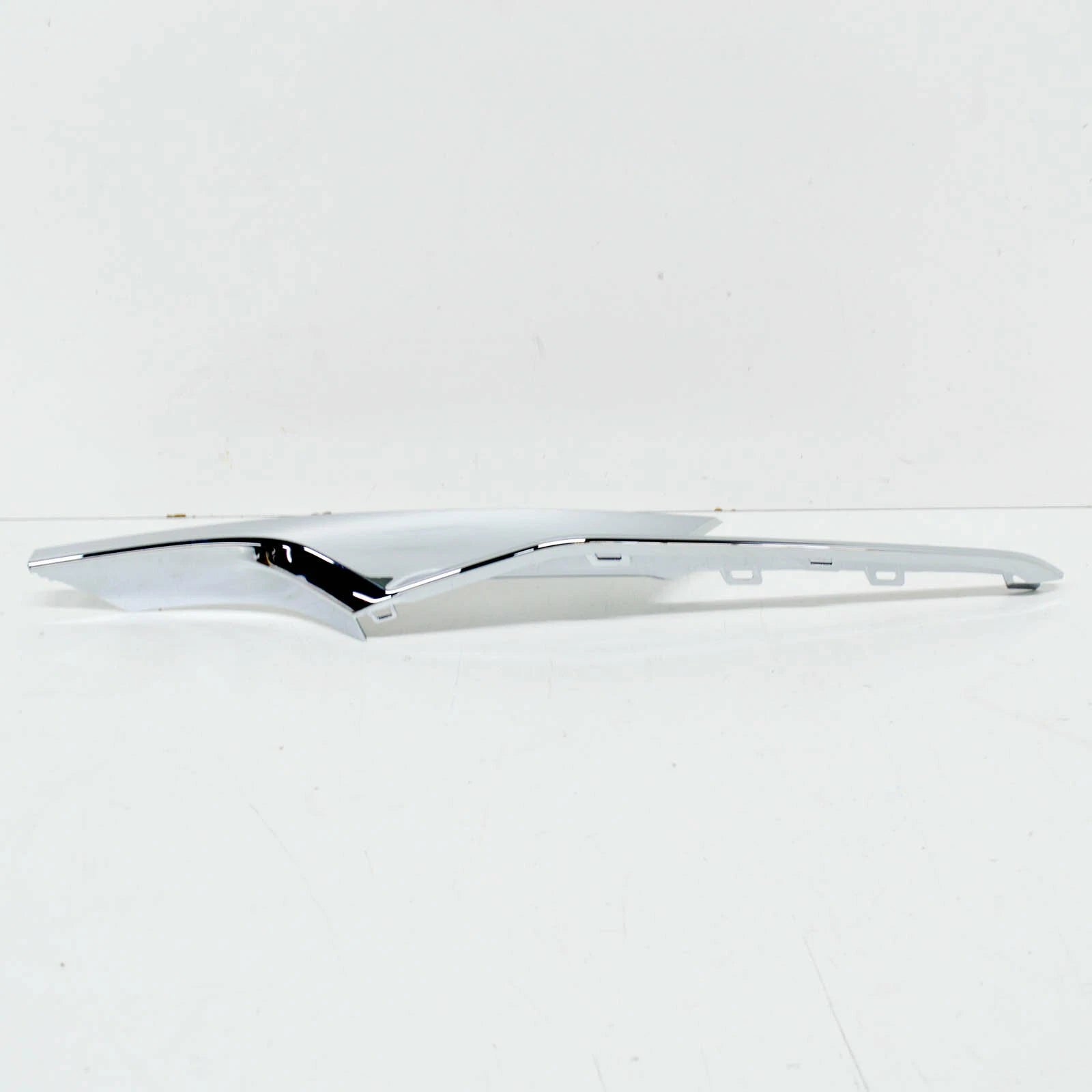 NEW BMW 2 GRAN TOURER F46 FRONT LEFT BUMPER MOLDING TRIM 51117473197 ORIGINAL