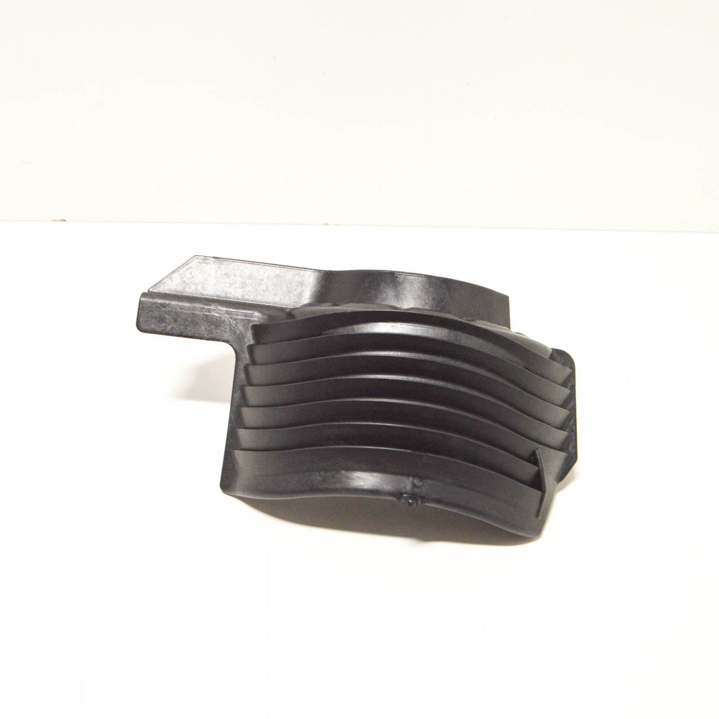 NEW AUDI A4 B8 REAR SUSPENSION STONE GUARD LEFT 8K0511539E 2013 ORIGINAL