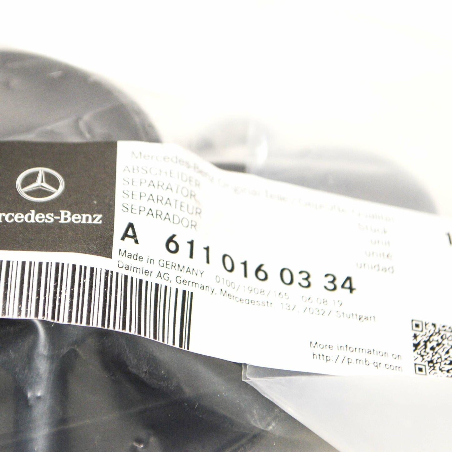 NEW MB VITO W639 CRANKCASE OIL BREATHER SEPARATOR A6110160334 ORIGINAL