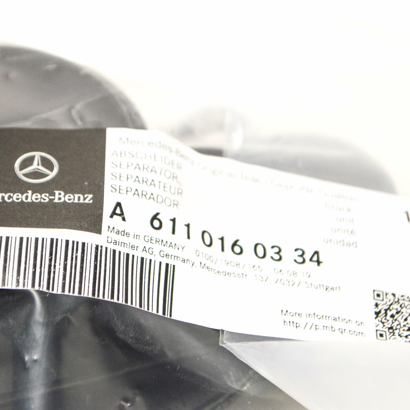 NEW MB VITO W639 CRANKCASE OIL BREATHER SEPARATOR A6110160334 ORIGINAL