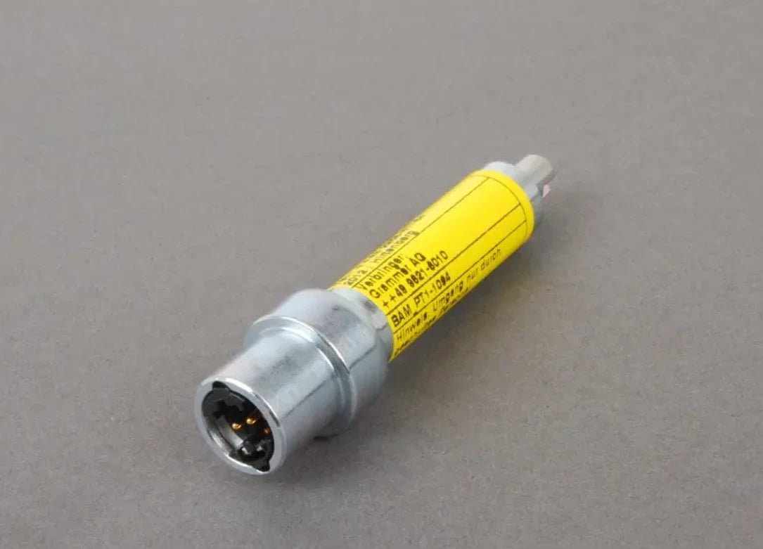 NEW BMW X6 E71 FRONT SEAT CYLINDER 7068057 52107068057 ORIGINAL