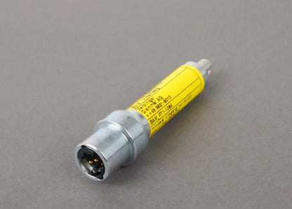 NEW BMW X6 E71 FRONT SEAT CYLINDER 7068057 52107068057 ORIGINAL