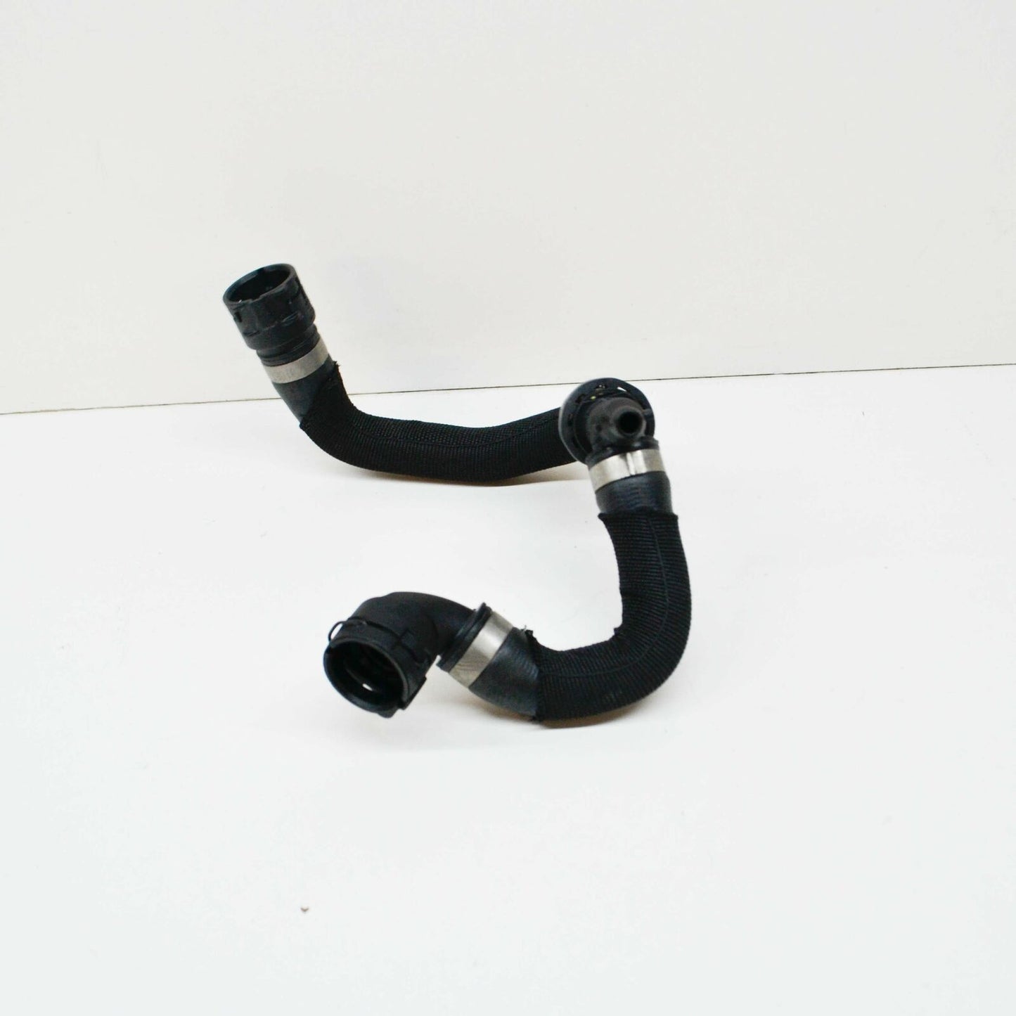 NEW MERCEDES-BENZ C W205 ENGINE COOLANT HOSES A2055010391 2014 ORIGINAL