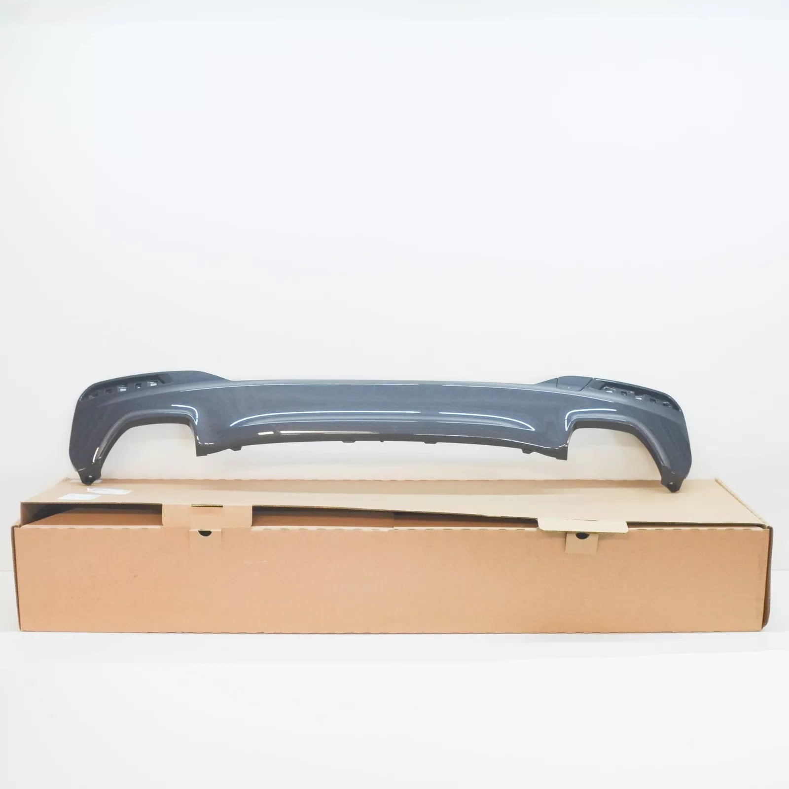 NEW BMW 5 G30 M REAR BUMPER DIFFUSER 51128064718 8064718 ORIGINAL