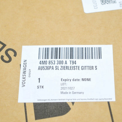 NEW AUDI SQ7 4M FRONT BUMPER RIGHT LOWER TRIM GLOSSY 4M0853300AT94