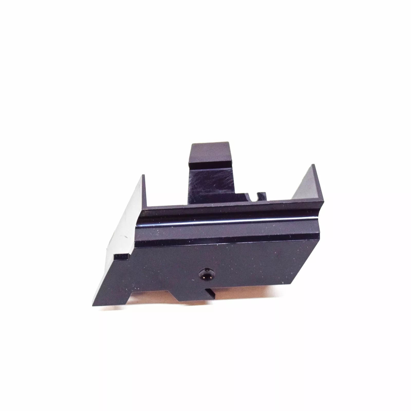 NEW VW JETTA A7 FRONT RADIATOR GRILL NAMEPLATE BRACKET R-LINE 17A8539579B9