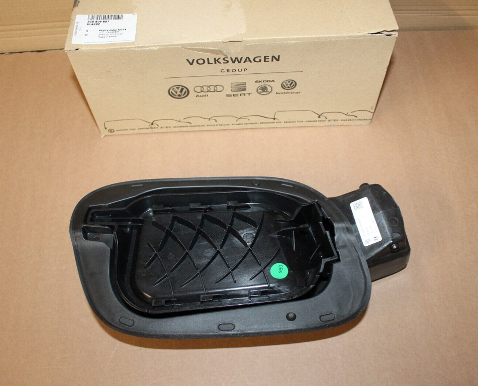new vw polo aw mk6 fuel filler door with housing 2gs809857 original