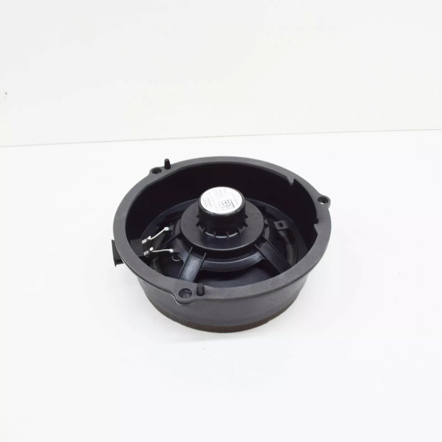 NEW AUDI A4 B8 REAR DOOR MID-RANGE BASS SPEAKER 8K0035411A ORIGINAL