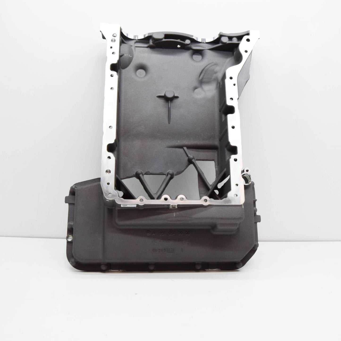 NEW MERCEDES-BENZ VITO W447 OIL PAN UPPER PART A6510143300 ORIGINAL