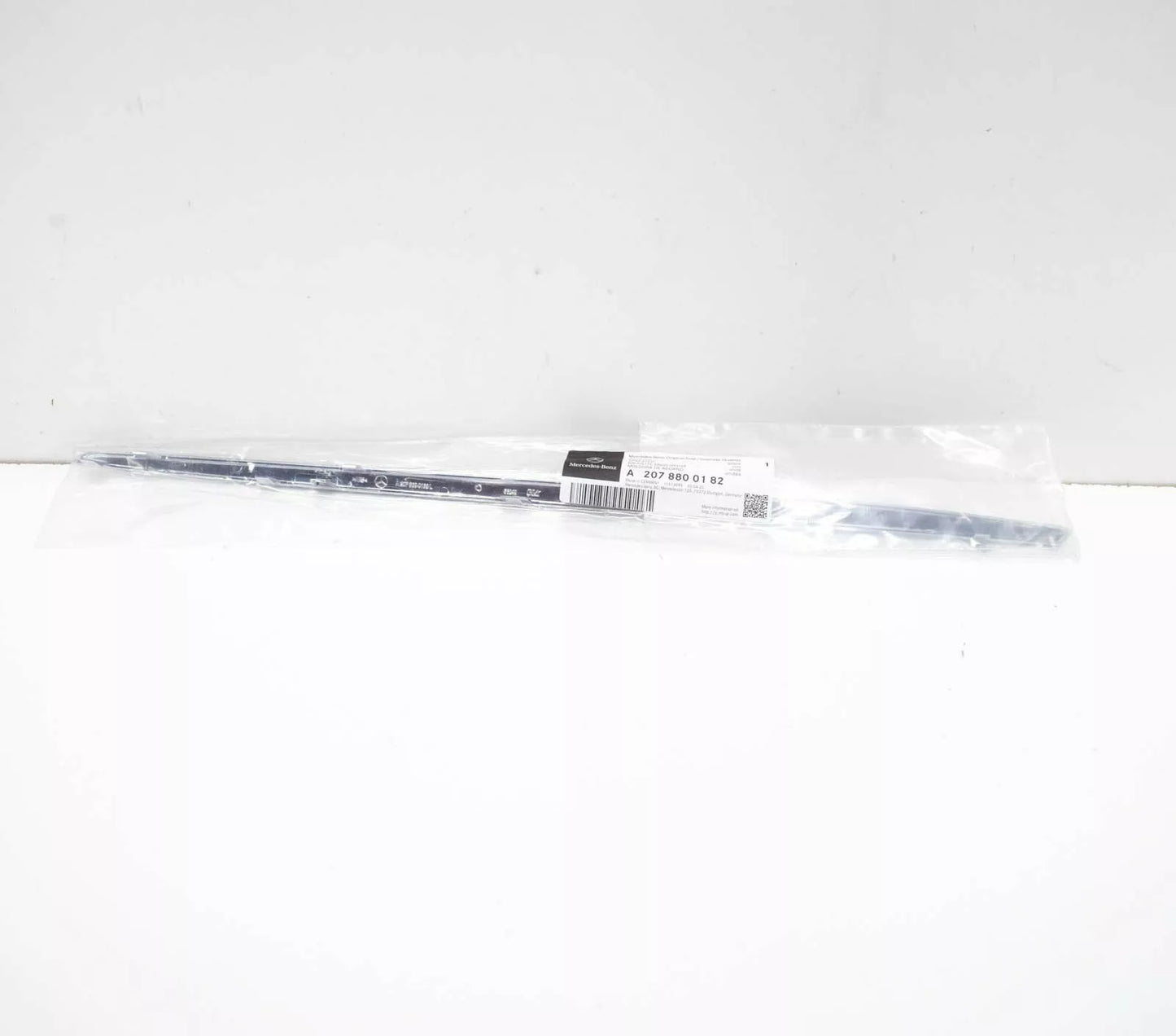 NEW MERCEDES-BENZ E C207 REAR BUMPER LEFT ORNAMENTAL TRIM A2078800182