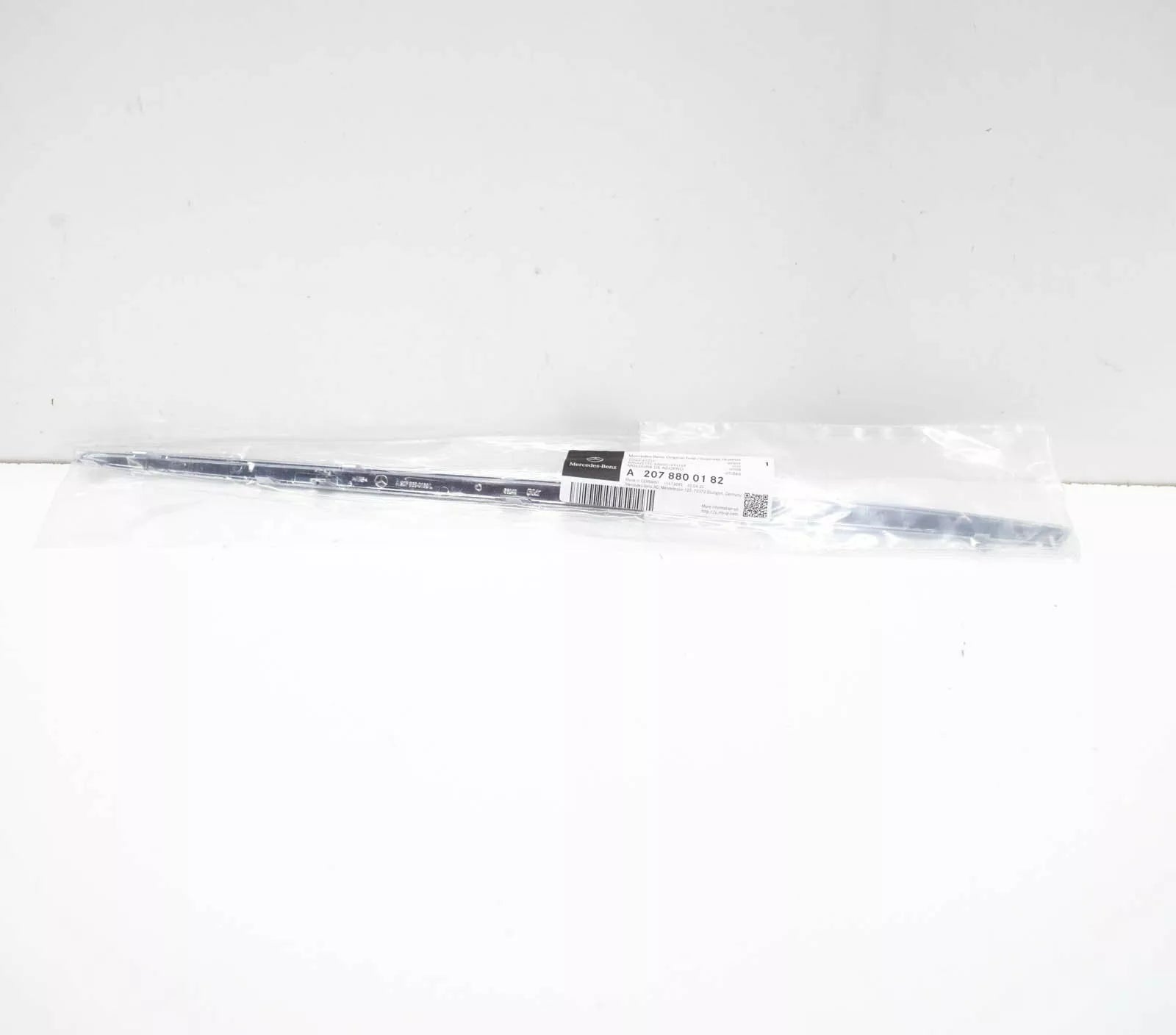 NEW MERCEDES-BENZ E C207 REAR BUMPER LEFT ORNAMENTAL TRIM A2078800182