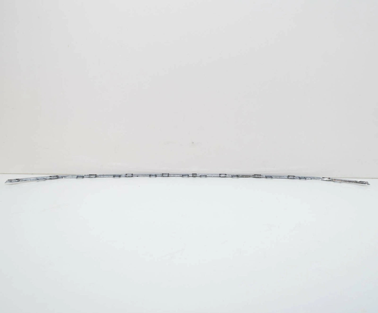 NEW VW TIGUAN AD/BW 2 FRONT BUMPER CENTER MOLDING TRIM 5NA8531012ZZ ORIGINAL