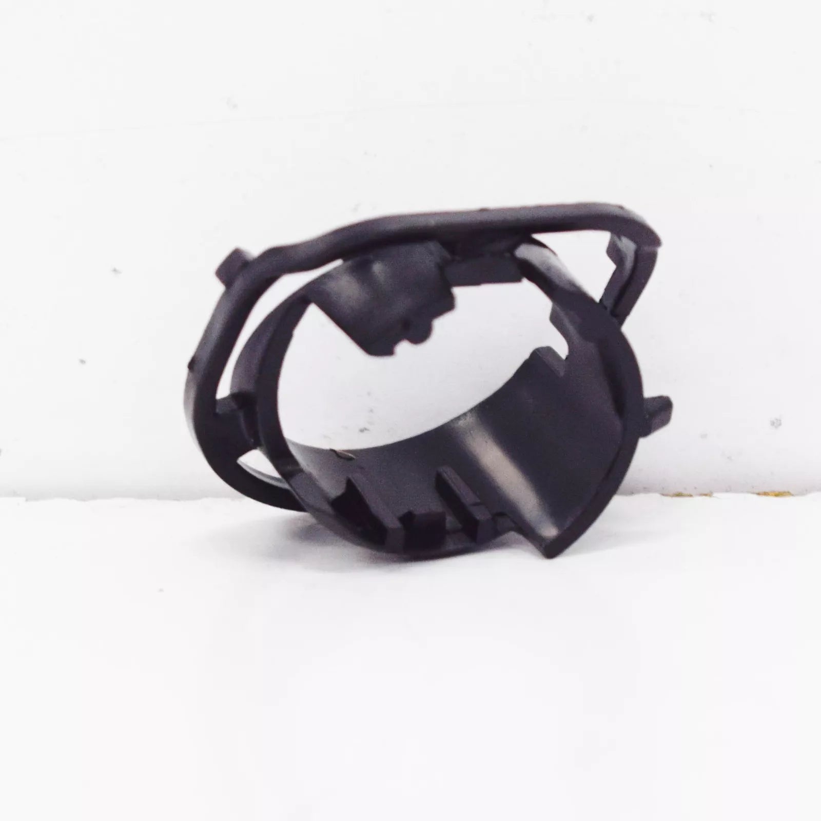 NEW VOLKSWAGEN CADDY 2K REAR RIGHT PDC BUMPER BRACKET 2K0919504B ORIGINAL