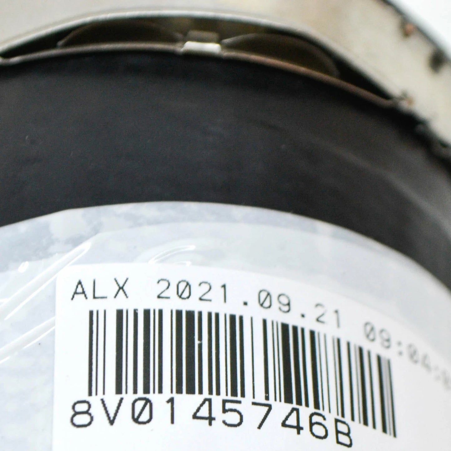 NEW AUDI Q3 SQ3 F3 RIGHT SIDE INTERCOOLER HOSE 8V0145746B ORIGINAL