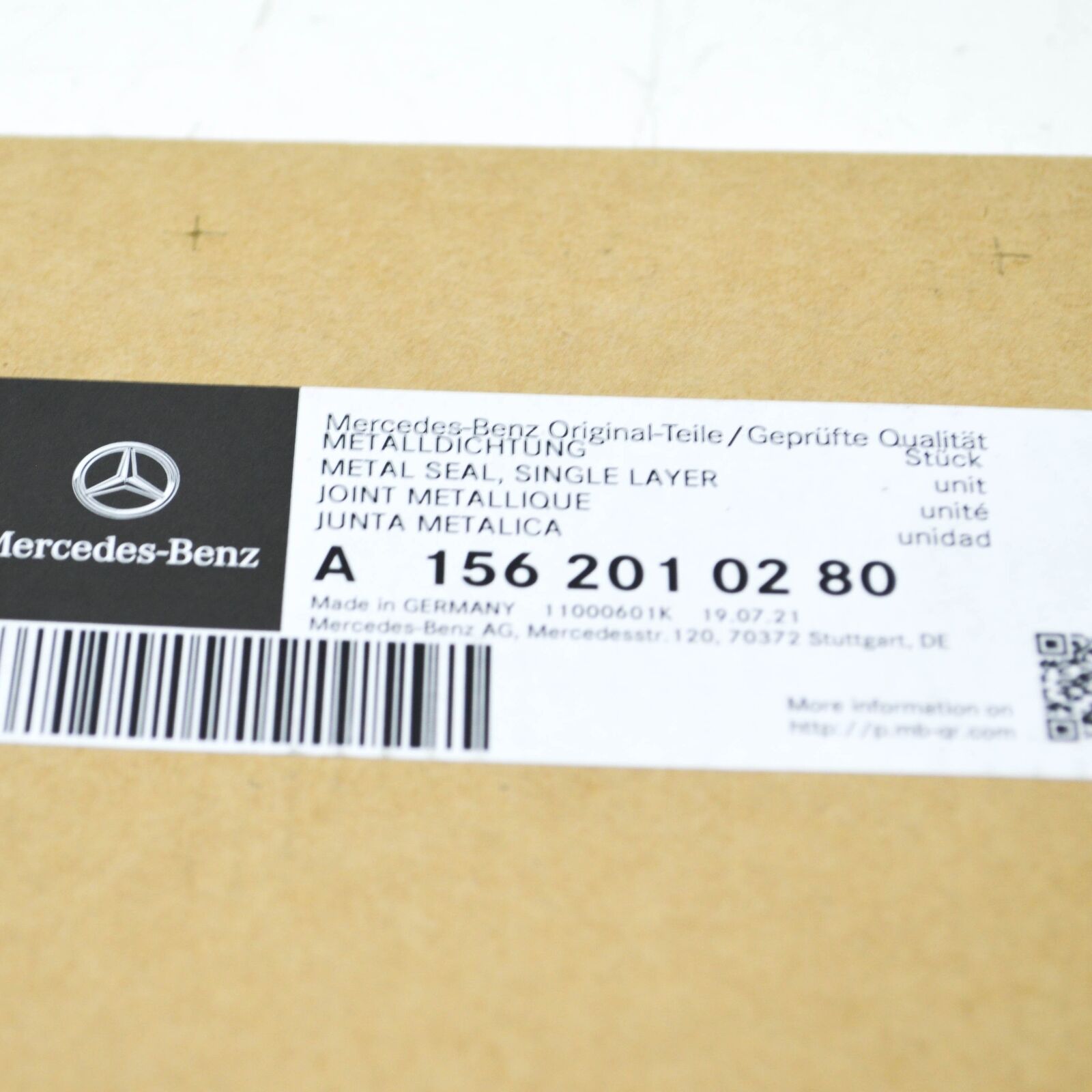 NEW MERCEDES-BENZ ML W164 WATER PUMP GASKET A1562010280 ORIGINAL