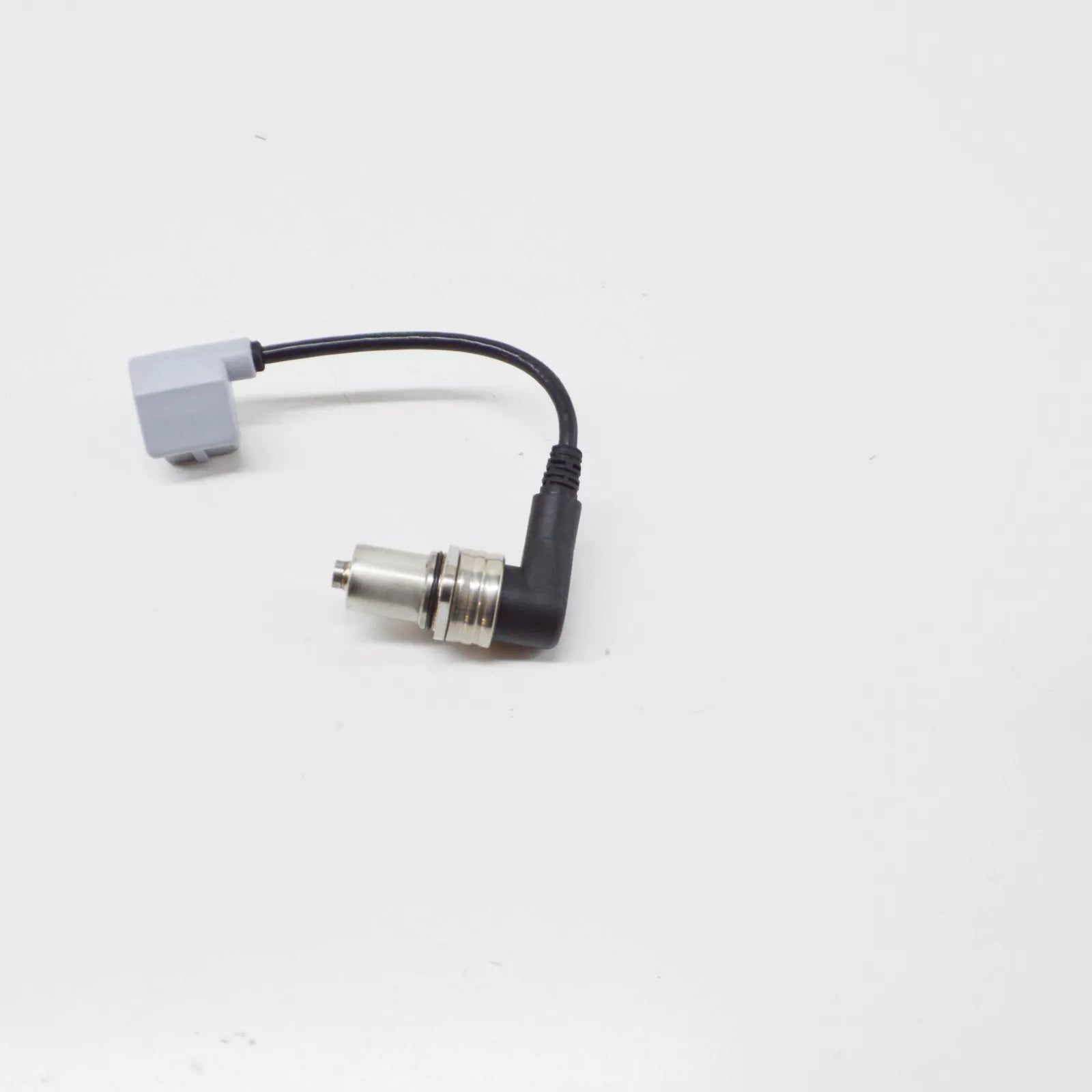 NEW BMW M3 E36 INTAKE CAMSHAFT POSITION SENSOR 12141401889 1401889 ORIGINAL