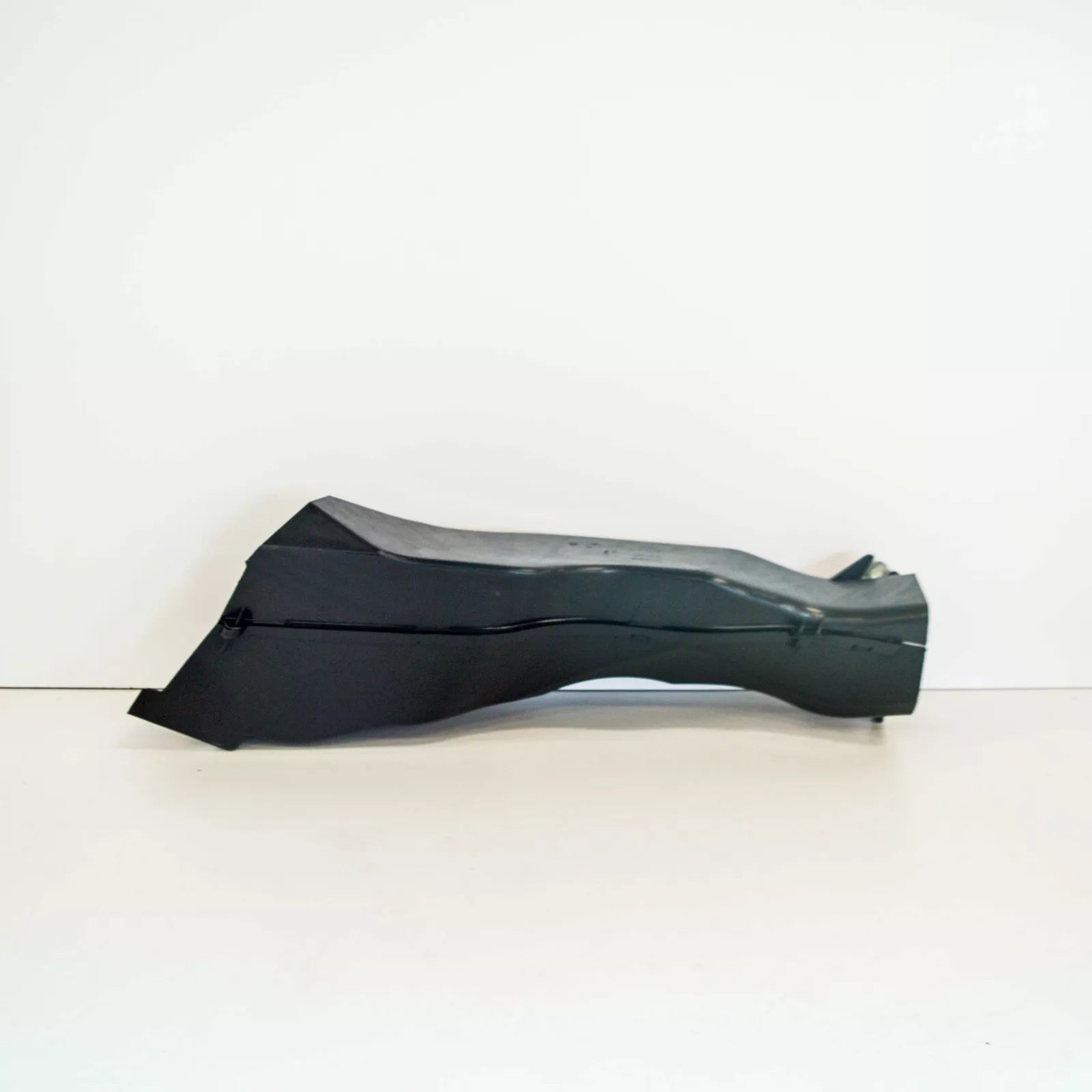 NEW BMW X5 F15 FRONT RIGHT BRAKE AIR DUCT M 51748055210 8055210 2015 ORIGINAL