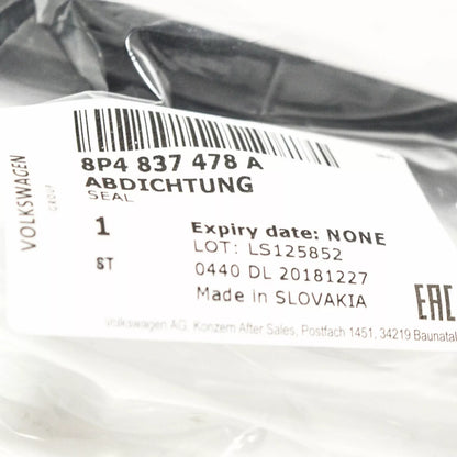 NEW AUDI A3 8P FRONT RIGHT OUTER WINDOW APERTURE SEAL 8P4837478A