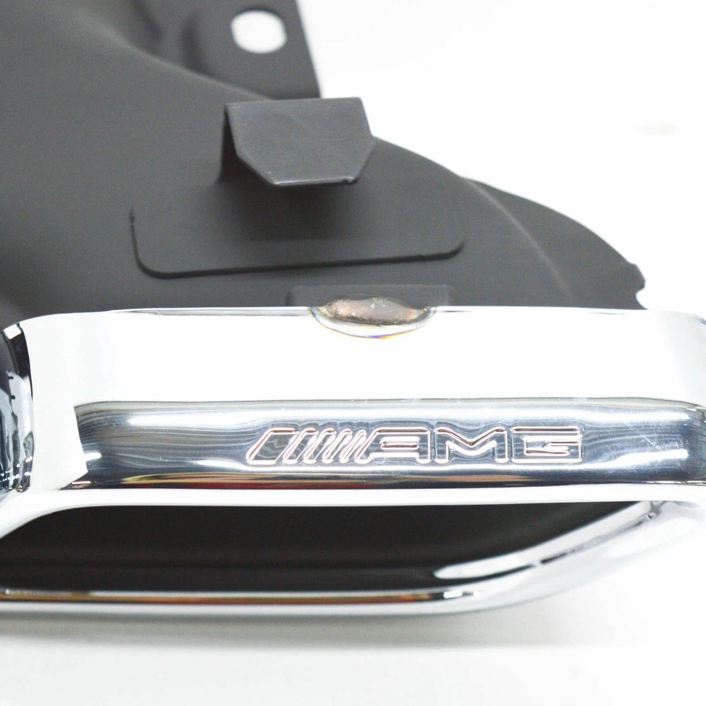 NEW MERCEDES-BENZ C-CLASS W205 LEFT AMG EXHAUST COVER A2054900427