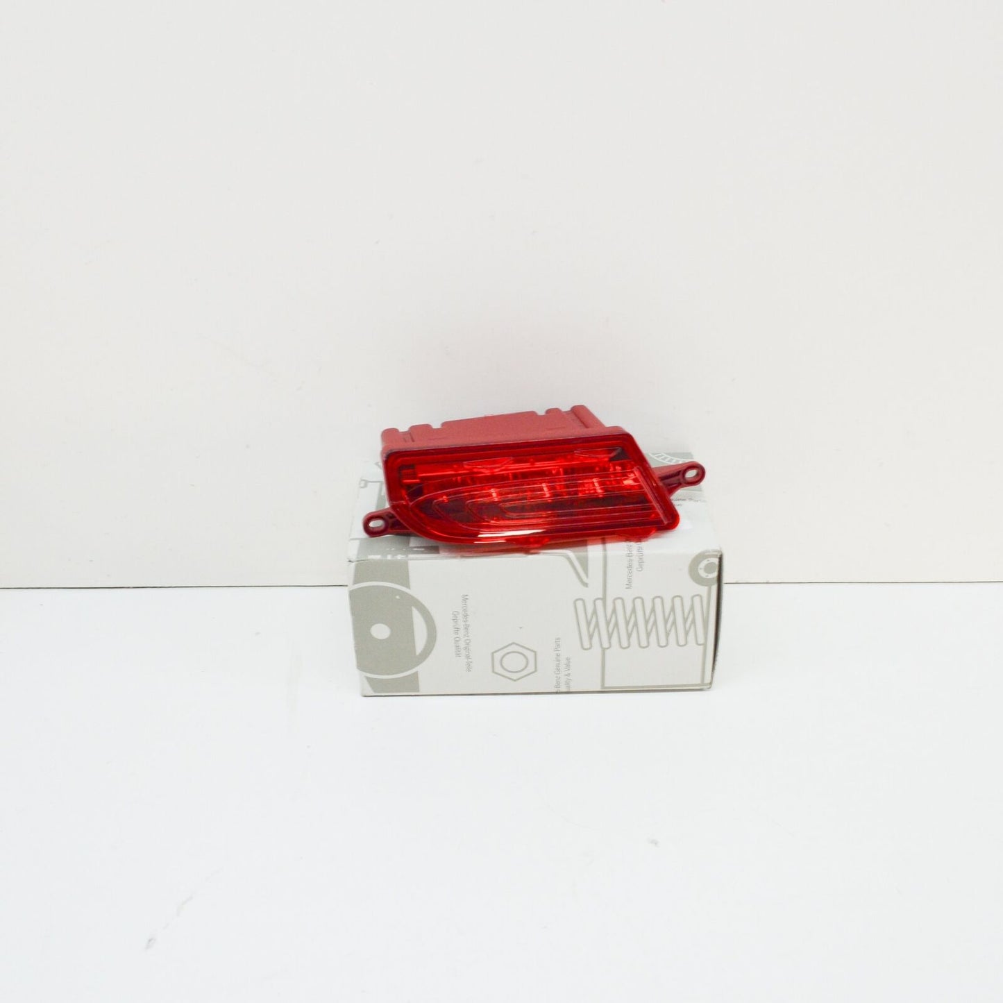 NEW MERCEDES CLS SHOOTING BRAKE X218 REAR RIGHT FOG LIGHT A2189060448 ORIGINAL