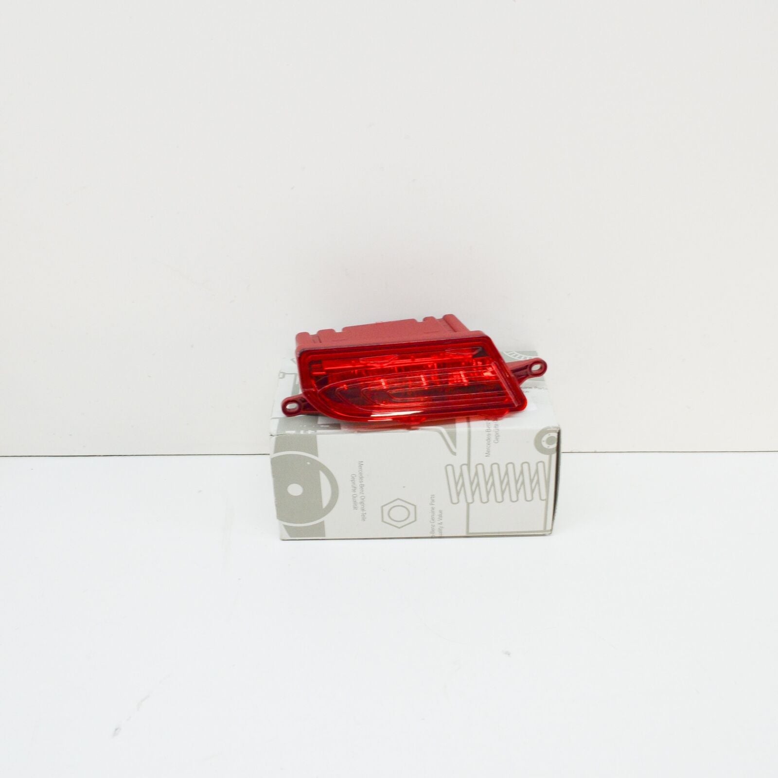 NEW MERCEDES CLS SHOOTING BRAKE X218 REAR RIGHT FOG LIGHT A2189060448 ORIGINAL